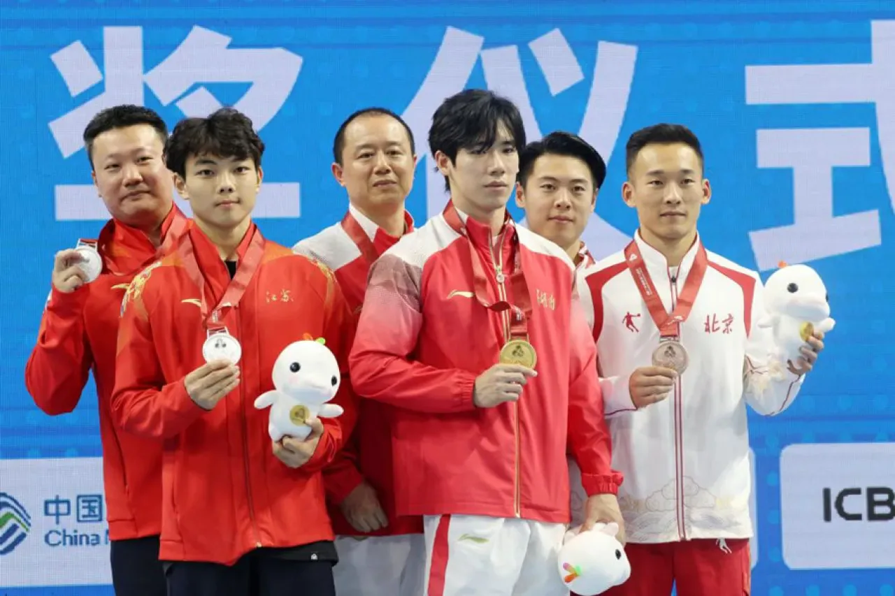 Zhang Boheng, Guangdong'da Düzenlenen 15. Ulusal Oyunlar'da Altın Madalya Kazandı Zhang Boheng, Guangdong'da Düzenlenen 15. Ulusal Oyunlar'da Altın Madalya Kazandı