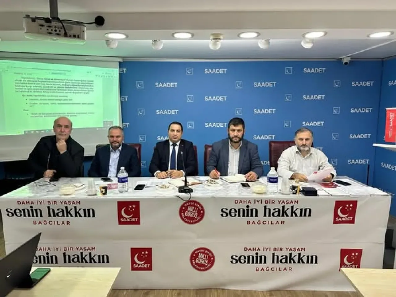 Saadet Partisi Bağcılar'da Haftalık Değerlendirme Toplantısı Saadet Partisi Bağcılar'da Haftalık Değerlendirme Toplantısı