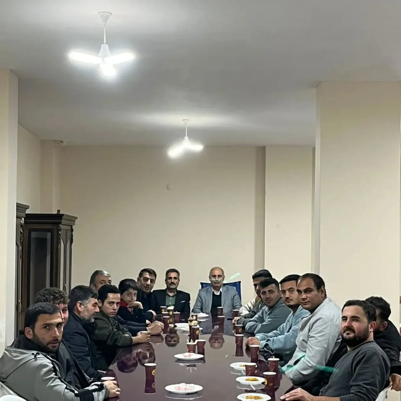 AK Parti Silivri'de Büyükçavuşlu Mahallesi'nde Seçim Toplantısı Düzenlendi AK Parti Silivri'de Büyükçavuşlu Mahallesi'nde Seçim Toplantısı Düzenlendi