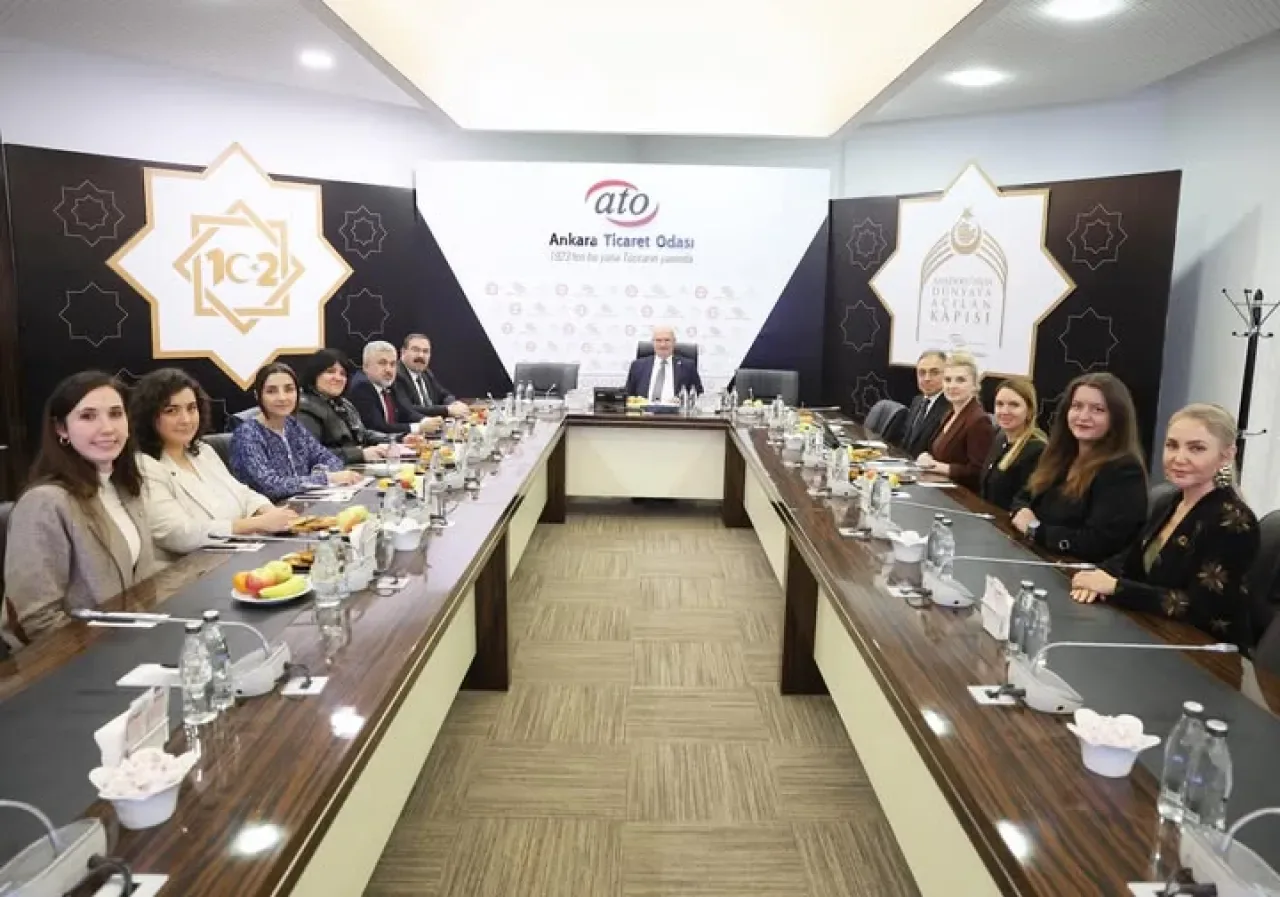 ATO Başkanı Gürsel Baran Başkanlığında Ekonomik İstişare Toplantısı Gerçekleştirildi ATO Başkanı Gürsel Baran Başkanlığında Ekonomik İstişare Toplantısı Gerçekleştirildi