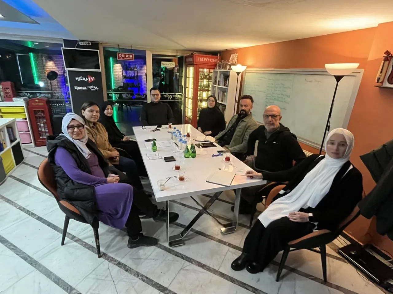 AK Parti Beyoğlu Tanıtım ve Medya Birimi Toplantısı Gerçekleştirildi AK Parti Beyoğlu Tanıtım ve Medya Birimi Toplantısı Gerçekleştirildi