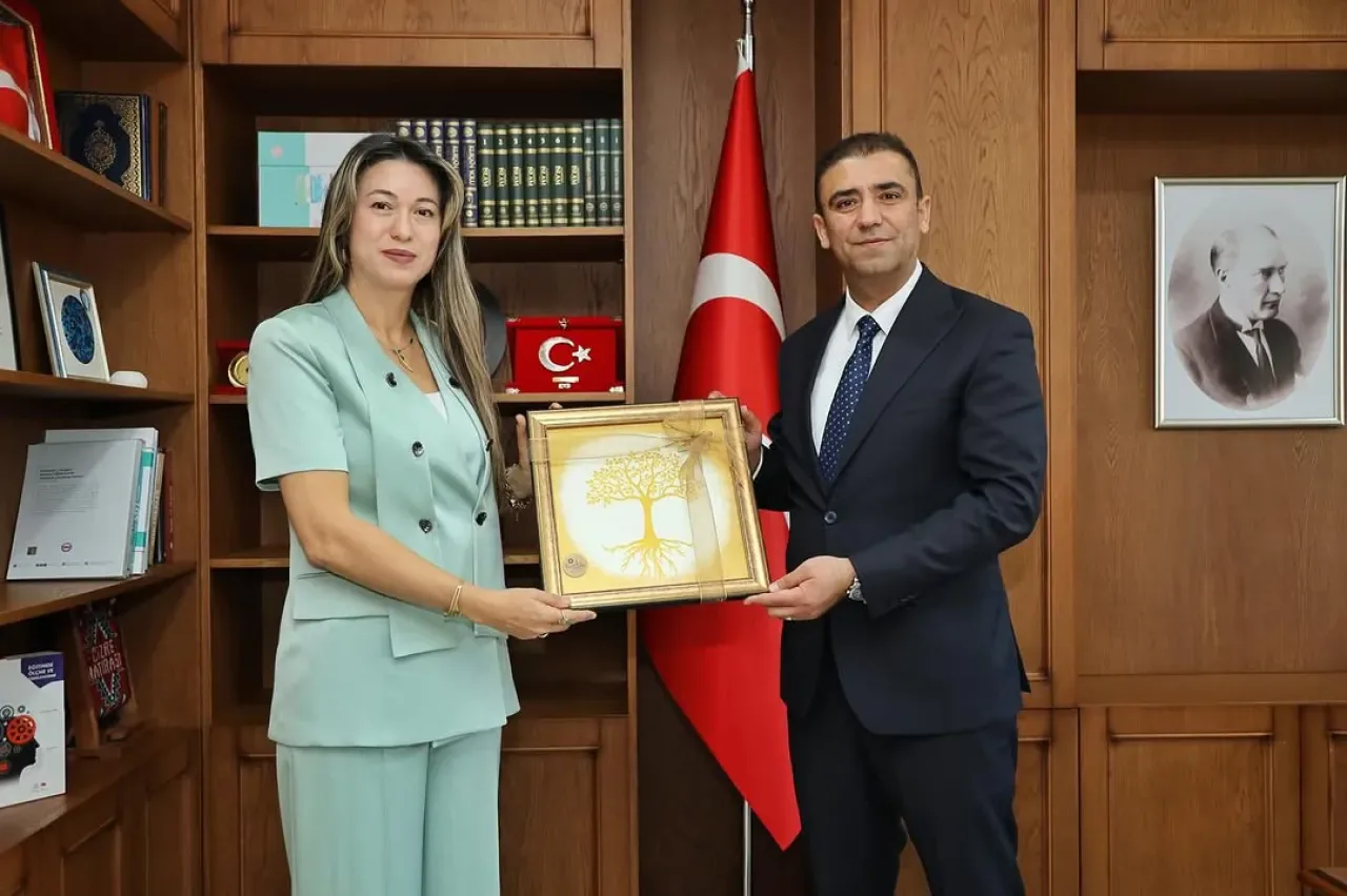 Gölbaşı ve Sincan İlçe Milli Eğitim Müdürleri, Yeni Atanan Genel Müdür Kılınç'ı Ziyaret Etti Gölbaşı ve Sincan İlçe Milli Eğitim Müdürleri, Yeni Atanan Genel Müdür Kılınç'ı Ziyaret Etti