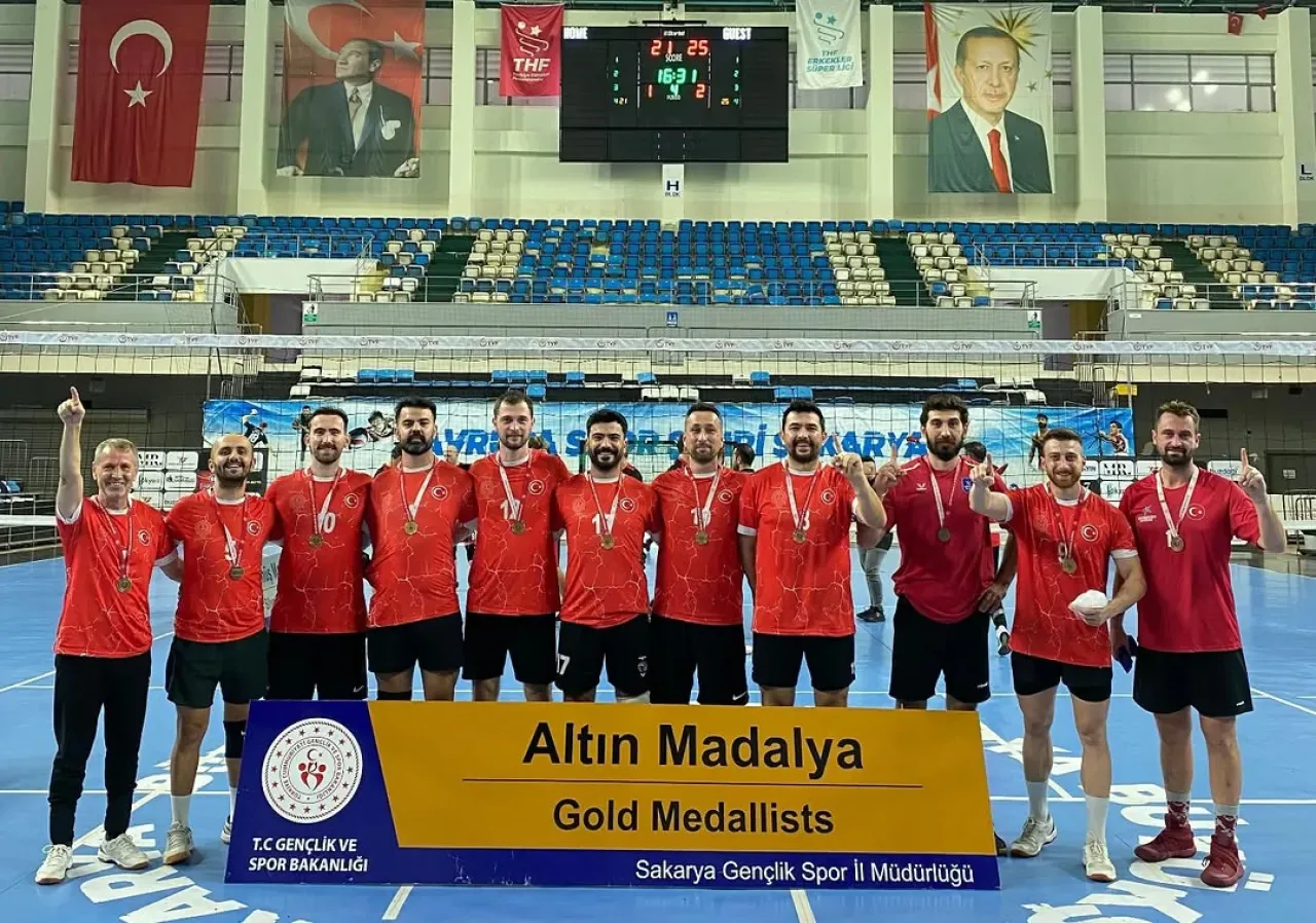 İstanbul Milli Eğitim Takımları Türkiye Finallerine Yükseldi İstanbul Milli Eğitim Takımları Türkiye Finallerine Yükseldi