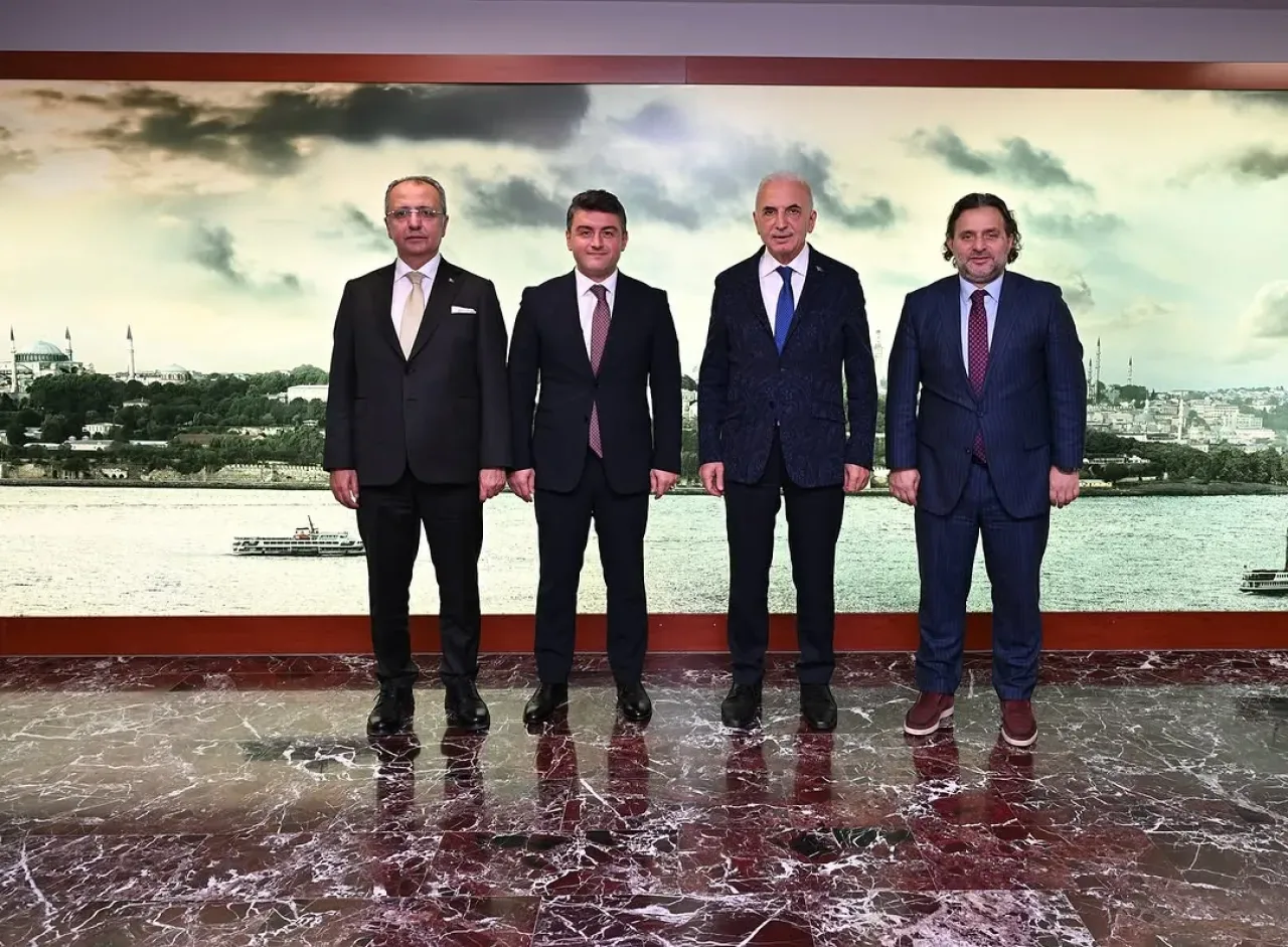 Ümraniye Belediye Başkanı ve Kaymakam, Cumhuriyet Başsavcısı'nı Ziyaret Etti Ümraniye Belediye Başkanı ve Kaymakam, Cumhuriyet Başsavcısı'nı Ziyaret Etti