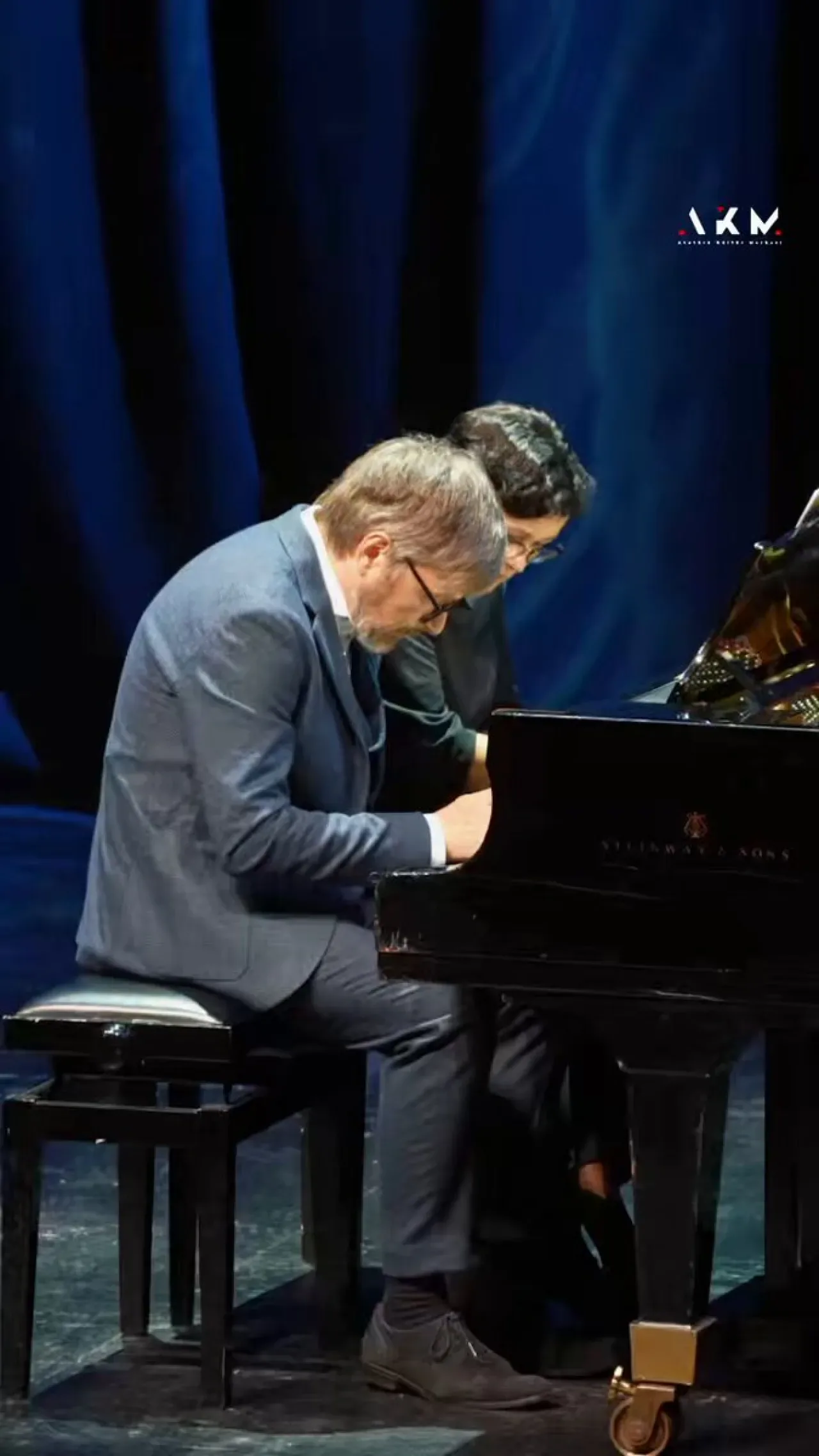 AKM'de "Akdeniz'de Ufak Bir Mola" Konseri Büyüledi AKM'de "Akdeniz'de Ufak Bir Mola" Konseri Büyüledi