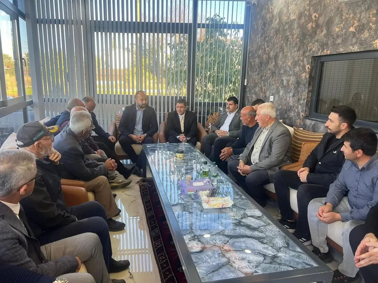 MHP'den Antalya'da "Hayırlı Günler Komşum" Ziyaretleri MHP'den Antalya'da "Hayırlı Günler Komşum" Ziyaretleri