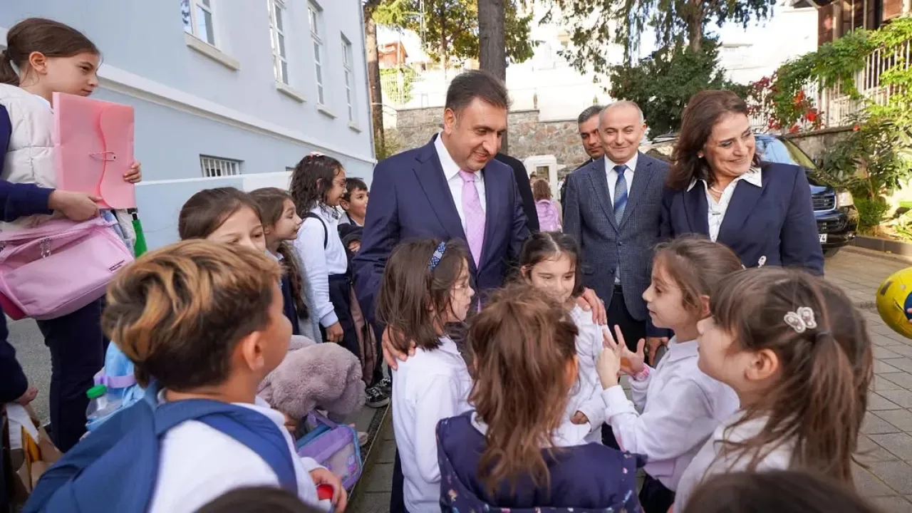 İstanbul İl Milli Eğitim Müdürü Murat Mücahit Yentür, Beykoz'daki Okul Ziyaretlerine Başladı İstanbul İl Milli Eğitim Müdürü Murat Mücahit Yentür, Beykoz'daki Okul Ziyaretlerine Başladı