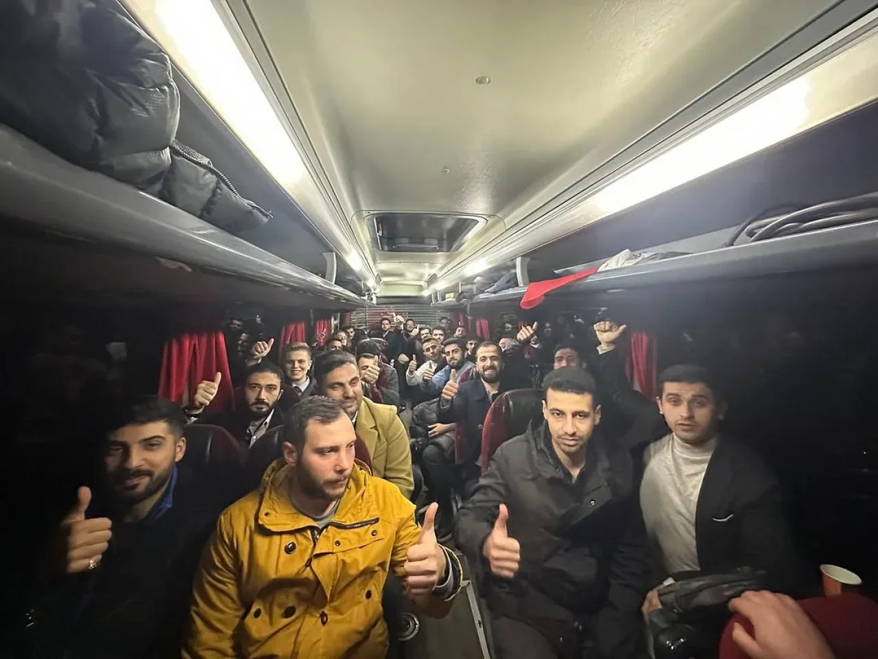 Yeniden Refah Partisi İstanbul Gençlik Kolları 3. Olağan Büyük Kongresi Gerçekleşti Yeniden Refah Partisi İstanbul Gençlik Kolları 3. Olağan Büyük Kongresi Gerçekleşti