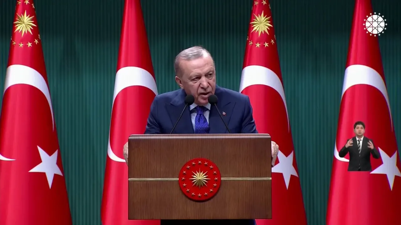 Türkiye'nin Ekonomik ve Savunma Sanayiindeki Rekor Büyümesi Türkiye'nin Ekonomik ve Savunma Sanayiindeki Rekor Büyümesi