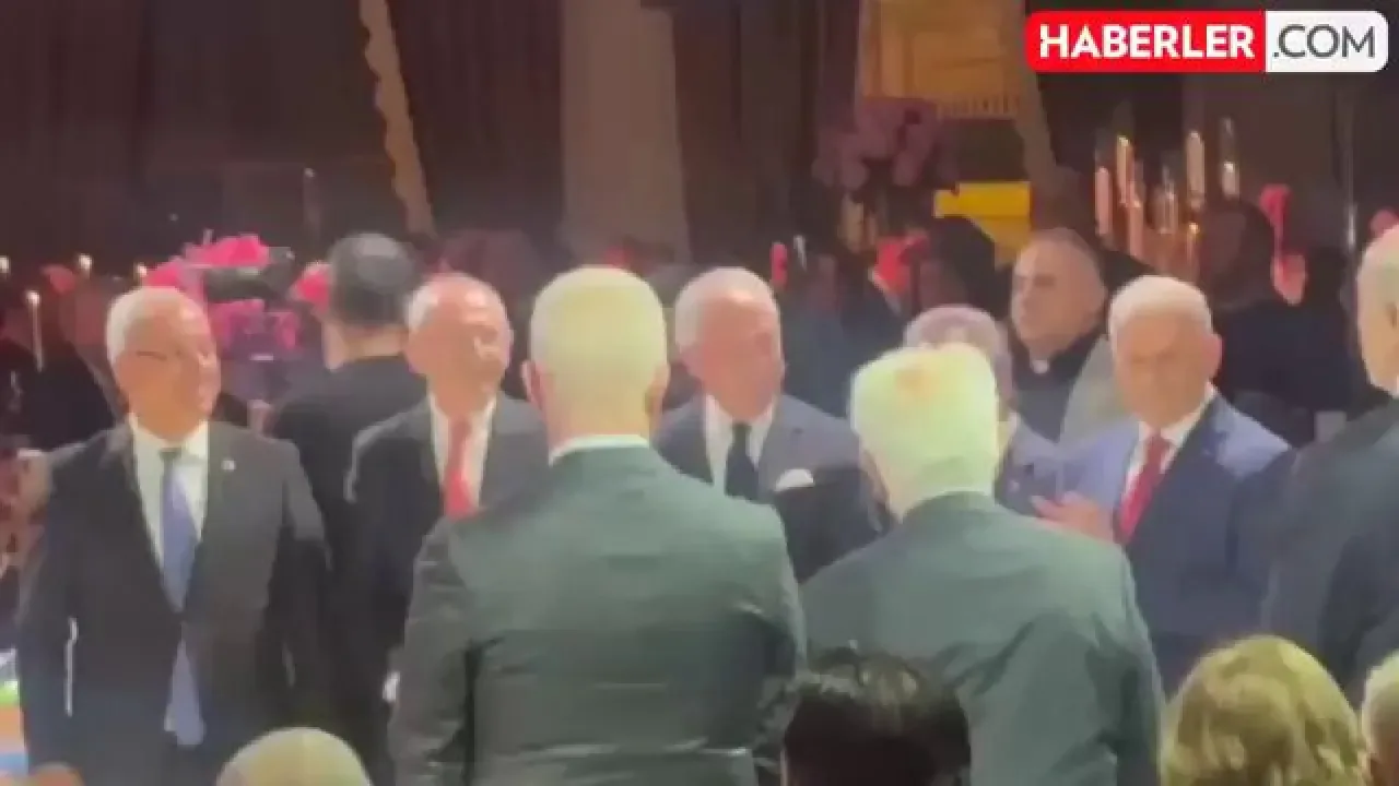 Türkiye'de Siyasi Kulisler Hareketlendi Türkiye'de Siyasi Kulisler Hareketlendi