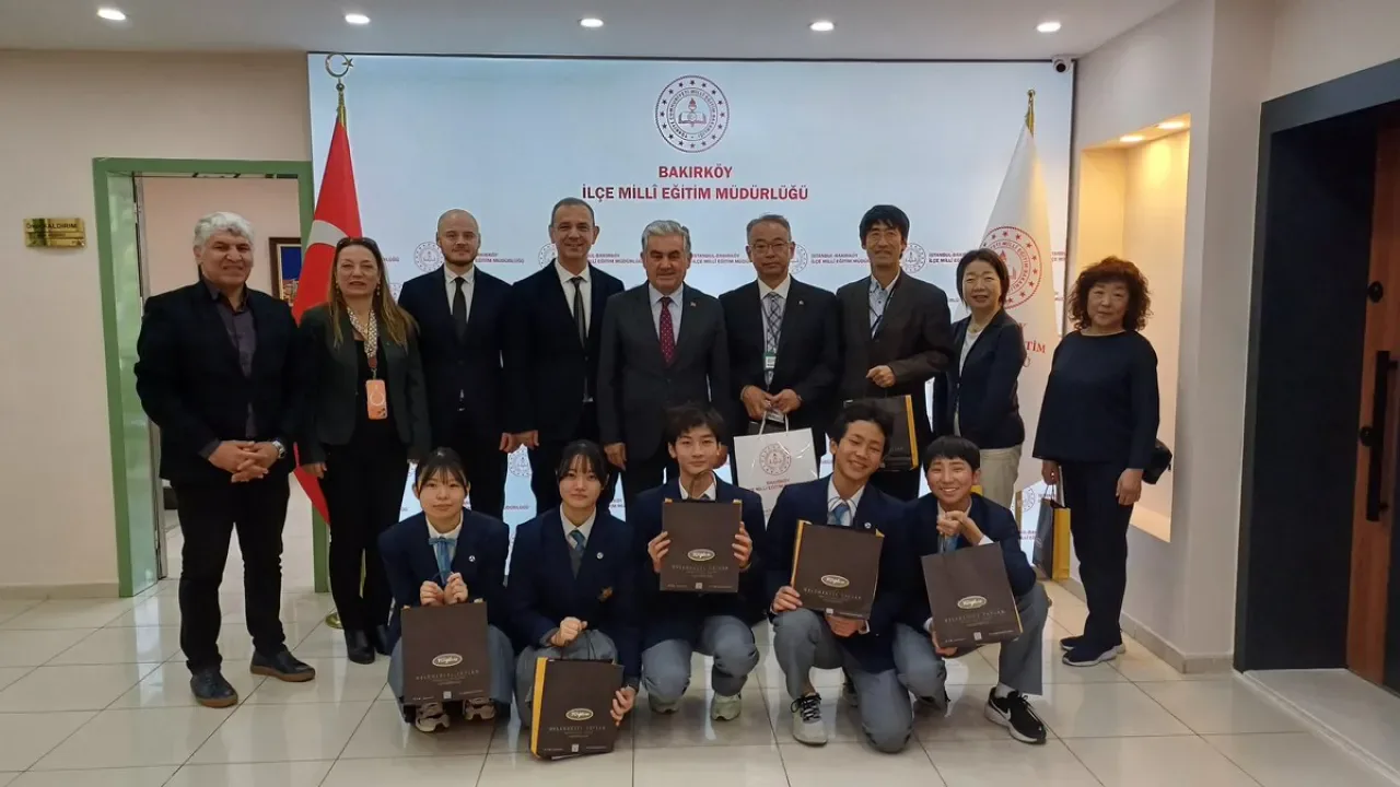Bakırköy ve Japonya Arasında Kardeş Okul Köprüsü Bakırköy ve Japonya Arasında Kardeş Okul Köprüsü