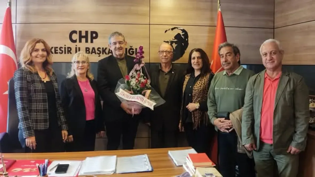 CHP Balıkesir İl Başkanlığı'na TükoDer'den Ziyaret CHP Balıkesir İl Başkanlığı'na TükoDer'den Ziyaret