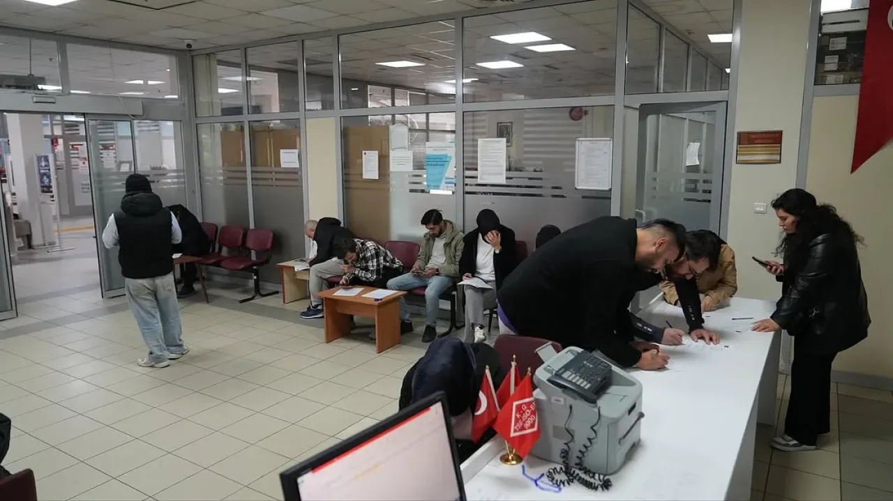 Gürsu Belediyesi ve ŞATO AYAKKABI İş Birliğiyle 25 Kişiye İstihdam Fırsatı Gürsu Belediyesi ve ŞATO AYAKKABI İş Birliğiyle 25 Kişiye İstihdam Fırsatı
