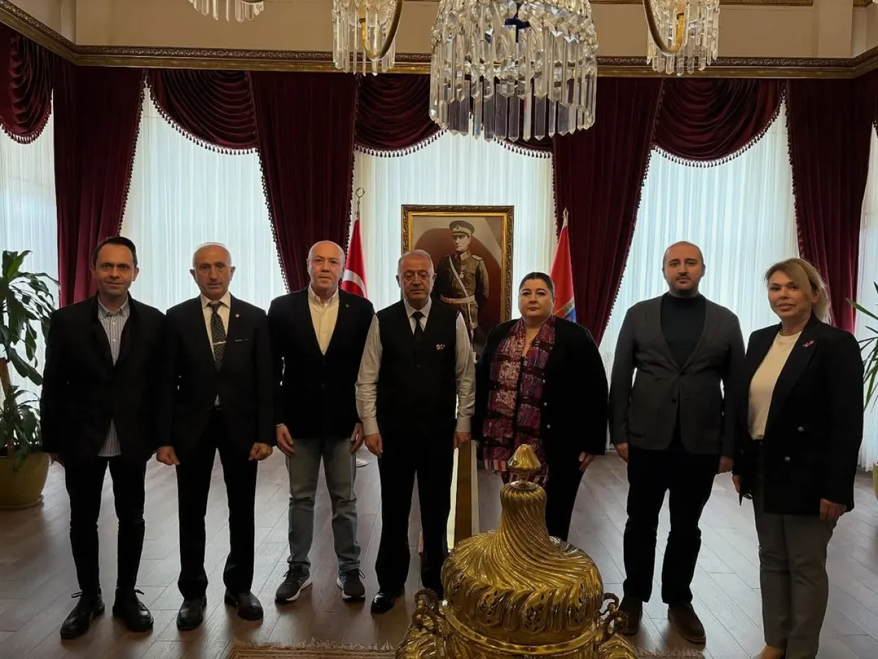 Yeşilay Beşiktaş Şubesi ve TSKGV Fahri Tanıtım Kurulu'ndan Önemli Ziyaretler Yeşilay Beşiktaş Şubesi ve TSKGV Fahri Tanıtım Kurulu'ndan Önemli Ziyaretler