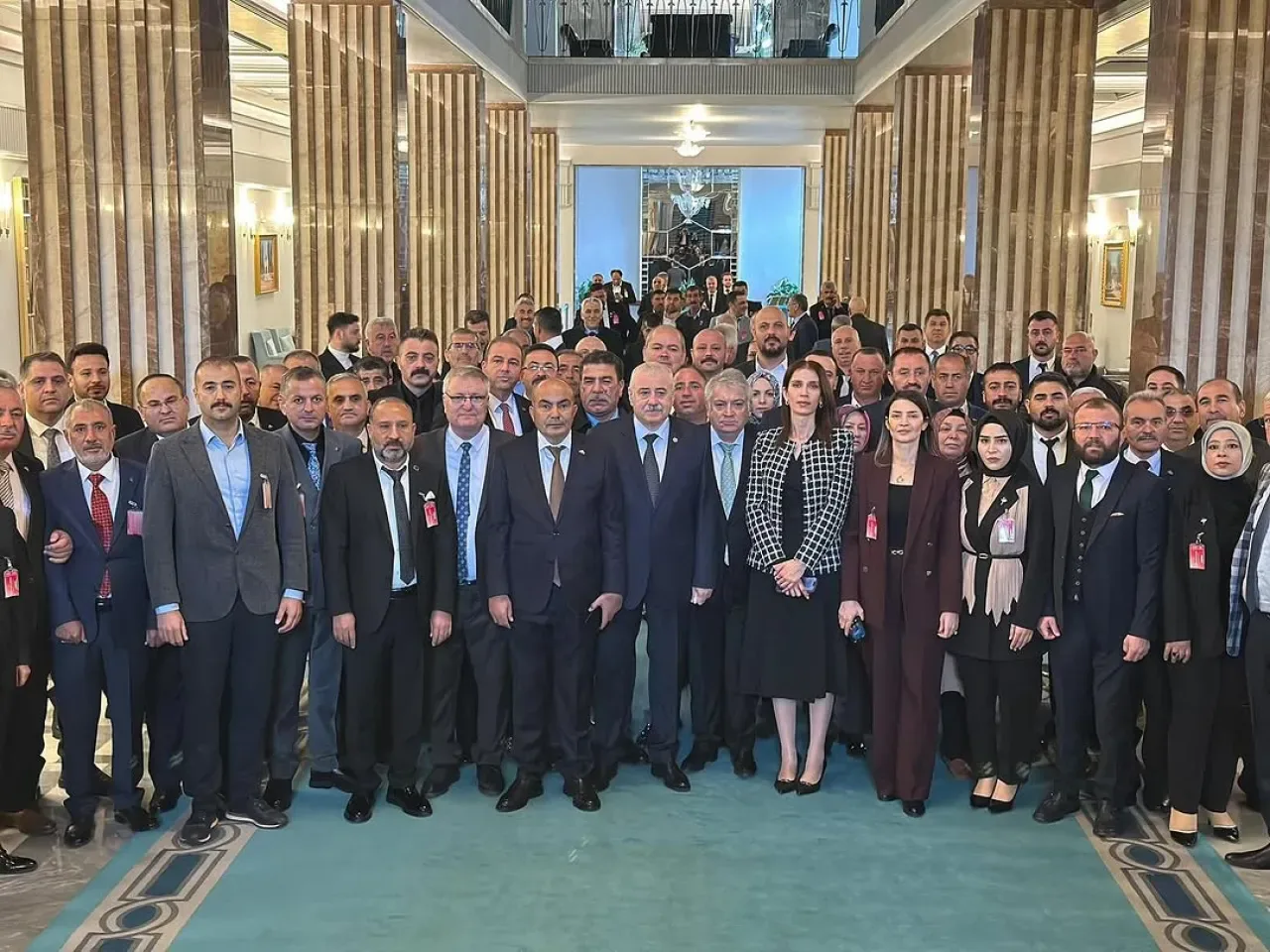 MHP'li Milletvekili Atay, Bahçeli'nin Grup Toplantısı İçin İl ve İlçe Teşkilatlarıyla Ankara'ya Gitti MHP'li Milletvekili Atay, Bahçeli'nin Grup Toplantısı İçin İl ve İlçe Teşkilatlarıyla Ankara'ya Gitti