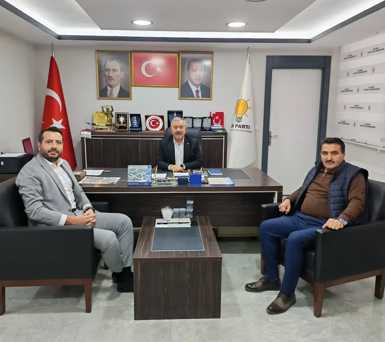 Akyurt AK Parti İlçe Başkanlığı, VNN Mobilya Fabrikası'nı Ziyaret Etti Akyurt AK Parti İlçe Başkanlığı, VNN Mobilya Fabrikası'nı Ziyaret Etti