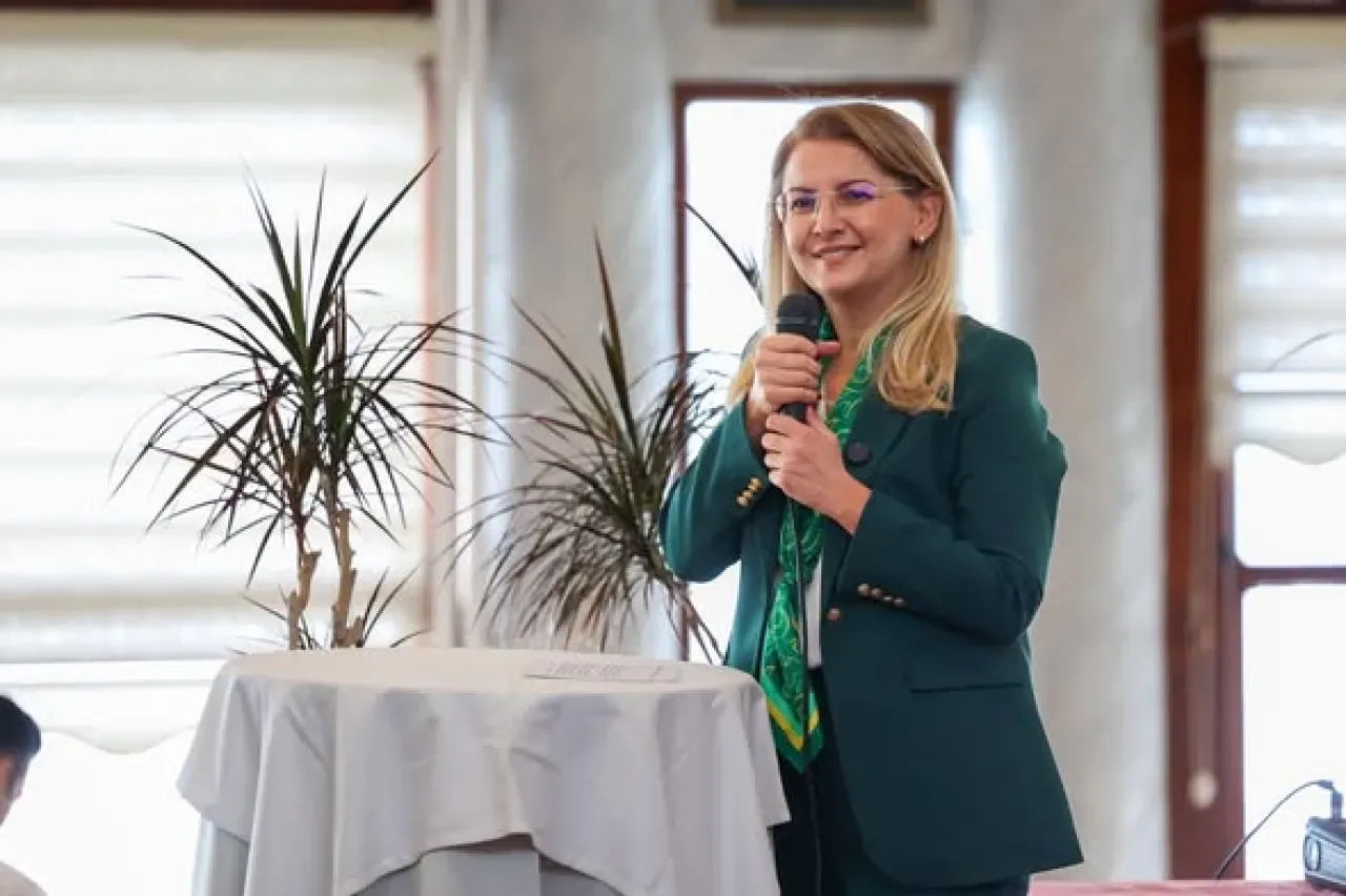 CHP'li Dr. Ovalıoğlu, Çağdaş Yaşamı Destekleme Derneği'nin Kahvaltılı Buluşmasına Katıldı CHP'li Dr. Ovalıoğlu, Çağdaş Yaşamı Destekleme Derneği'nin Kahvaltılı Buluşmasına Katıldı
