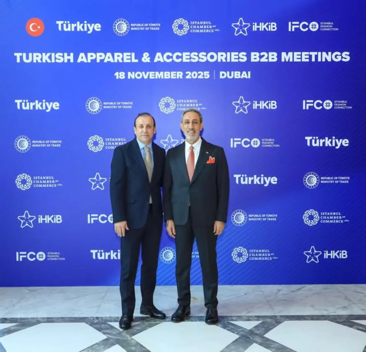 İstanbul Modasının Dubai'deki Büyük Buluşması: 613 İş Görüşmesi Gerçekleşti İstanbul Modasının Dubai'deki Büyük Buluşması: 613 İş Görüşmesi Gerçekleşti