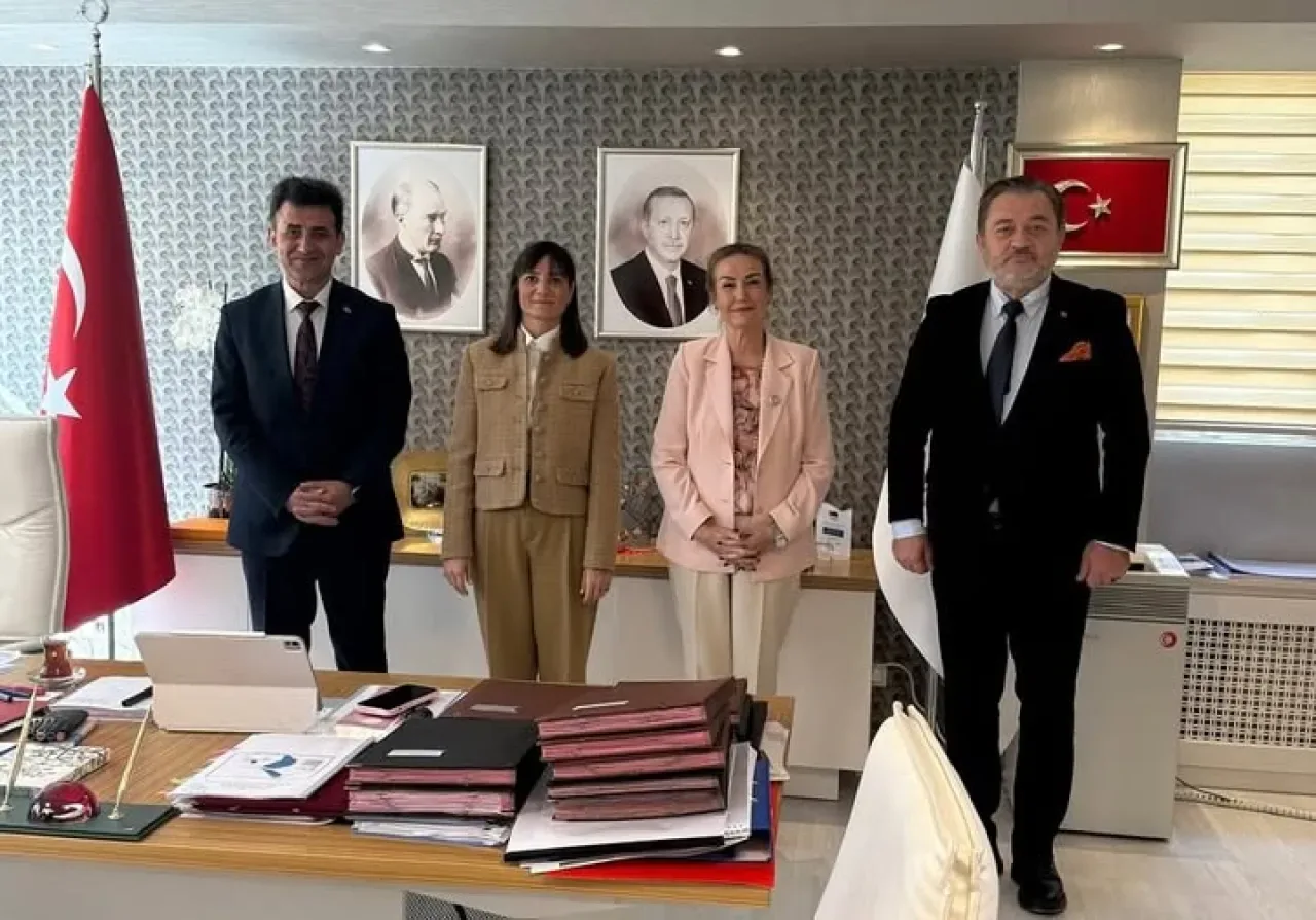 Etimesgut'a Yeni Okul Yatırımları İçin Önemli Görüşme Etimesgut'a Yeni Okul Yatırımları İçin Önemli Görüşme