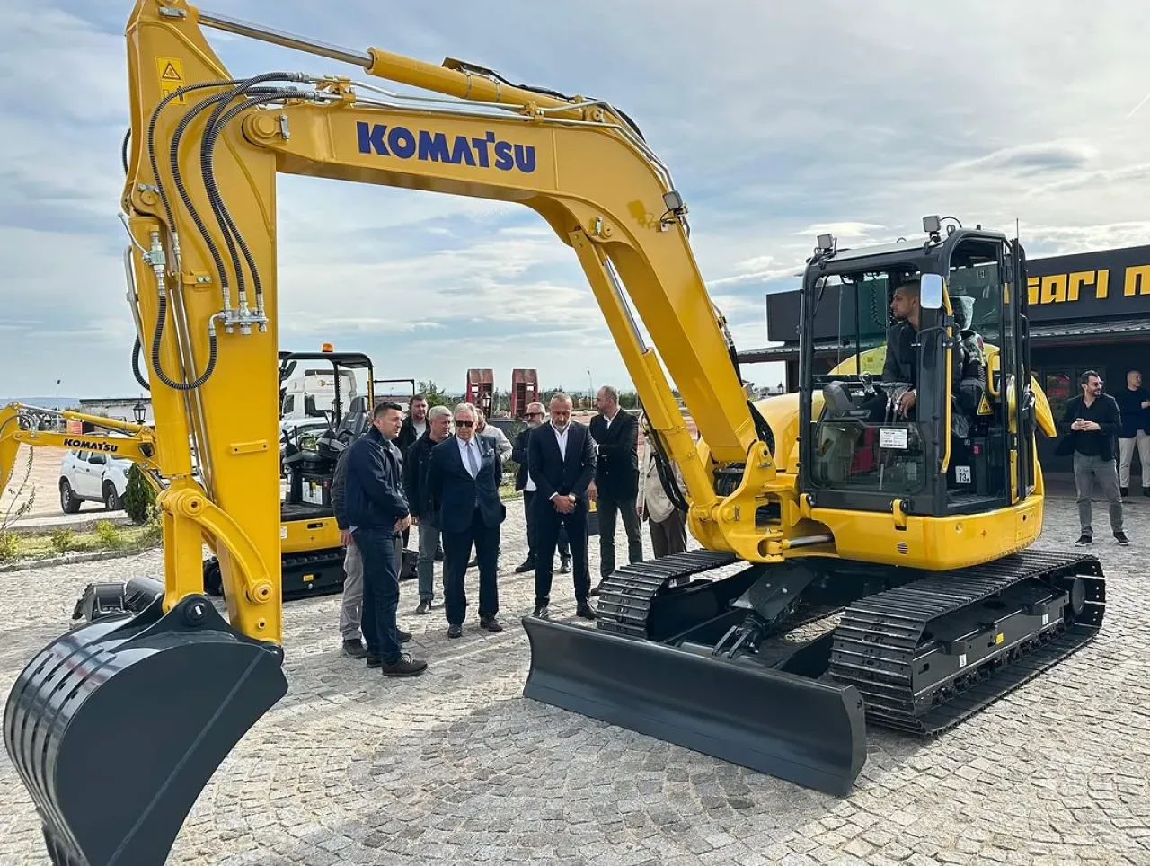 Bandırma'da İş Makineleri Sektör Buluşması Gerçekleşti Bandırma'da İş Makineleri Sektör Buluşması Gerçekleşti