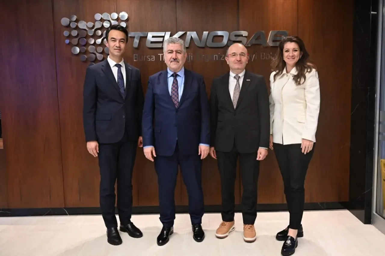 Bakan Yardımcısı Dönmez, Bursa'daki Yüksek Teknoloji OSB'si TEKNOSAB'ı Ziyaret Etti Bakan Yardımcısı Dönmez, Bursa'daki Yüksek Teknoloji OSB'si TEKNOSAB'ı Ziyaret Etti