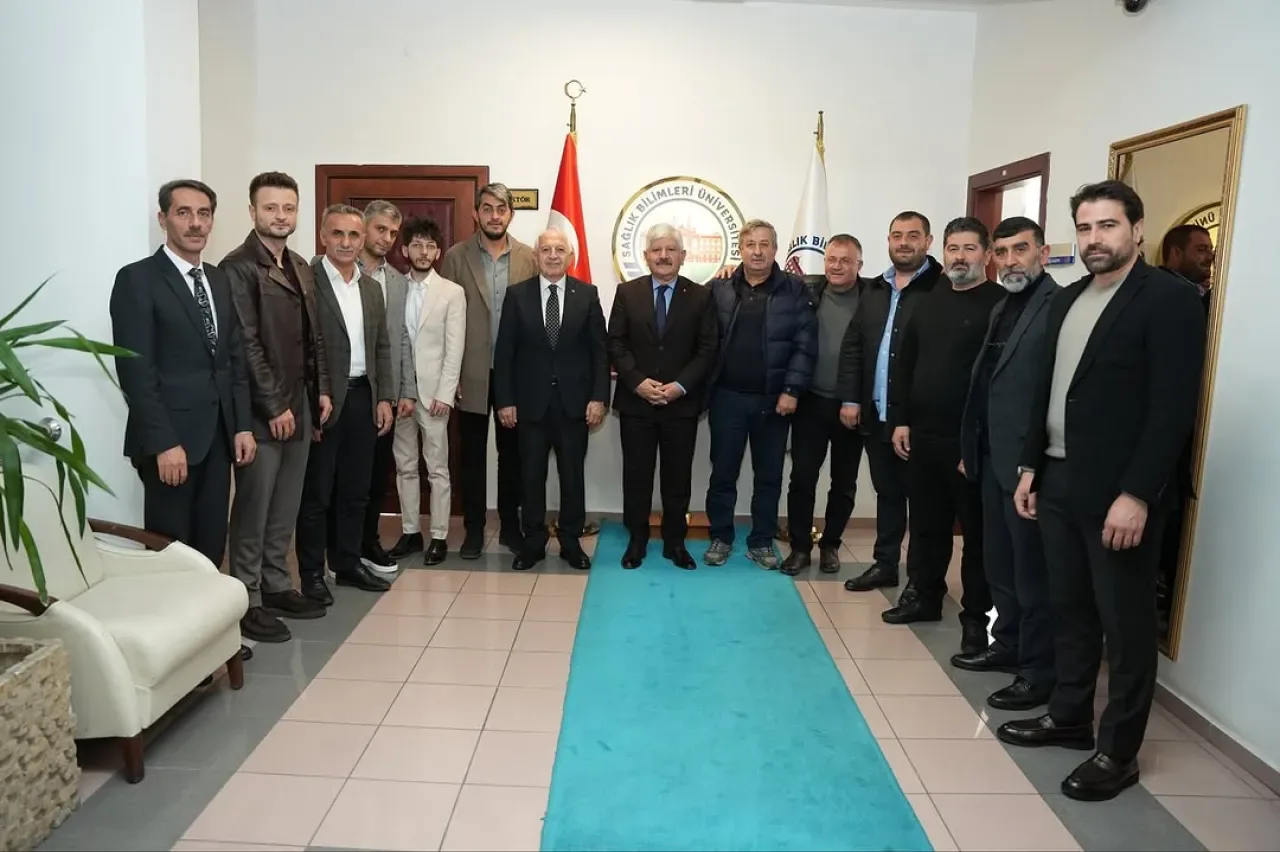 Gümüşhane Ticaret ve Sanayi Odası Heyeti Sağlık Bilimleri Üniversitesi Rektörünü Ziyaret Etti Gümüşhane Ticaret ve Sanayi Odası Heyeti Sağlık Bilimleri Üniversitesi Rektörünü Ziyaret Etti