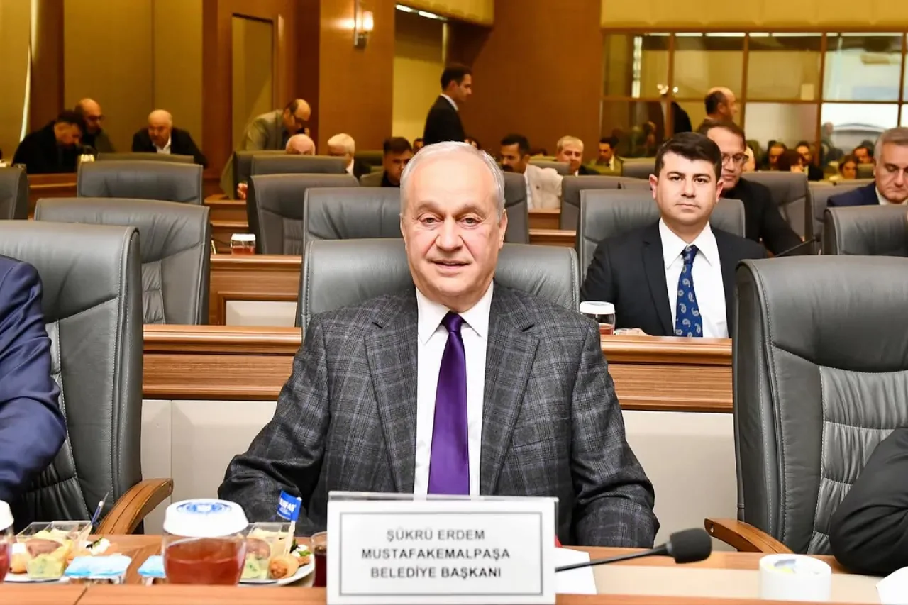 Mustafakemalpaşa'da Hizmet İçin Kollar Sıvandı Mustafakemalpaşa'da Hizmet İçin Kollar Sıvandı
