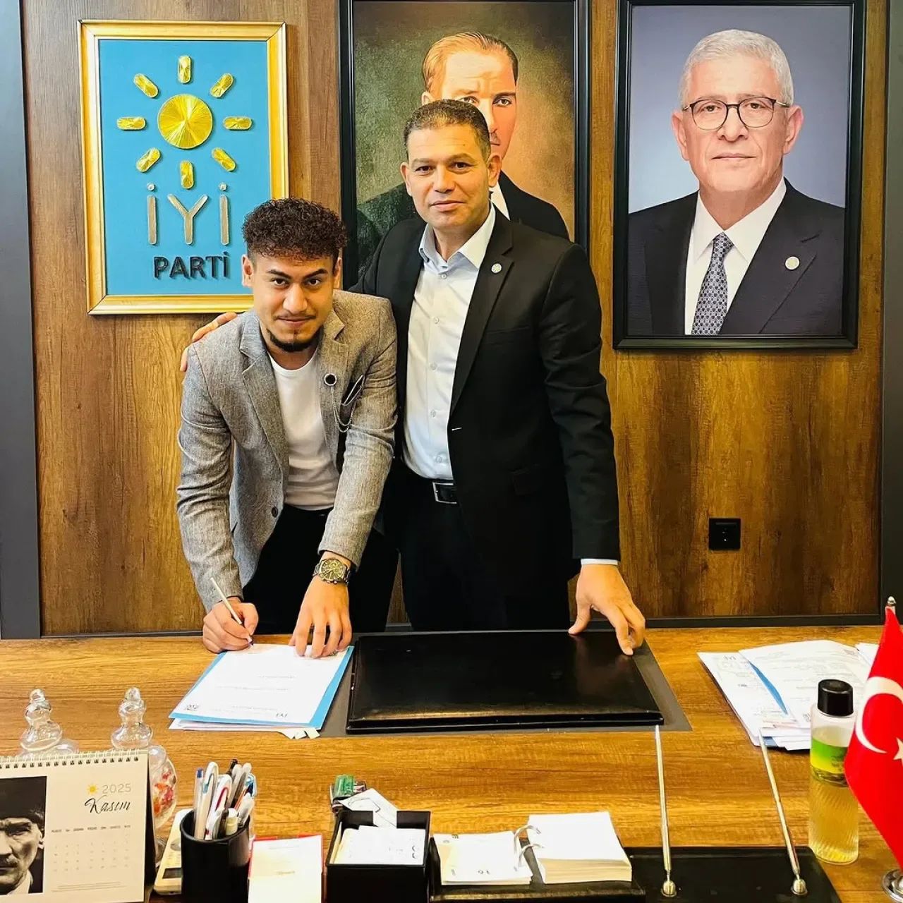 Antalya'da İYİ Parti'ye Katılımlar Devam Ediyor Antalya'da İYİ Parti'ye Katılımlar Devam Ediyor