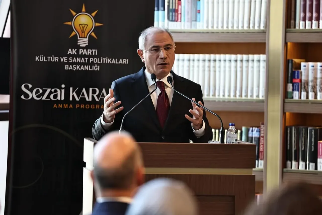 Sezai Karakoç'tan Kalan Uygarlık Mirası Sezai Karakoç'tan Kalan Uygarlık Mirası