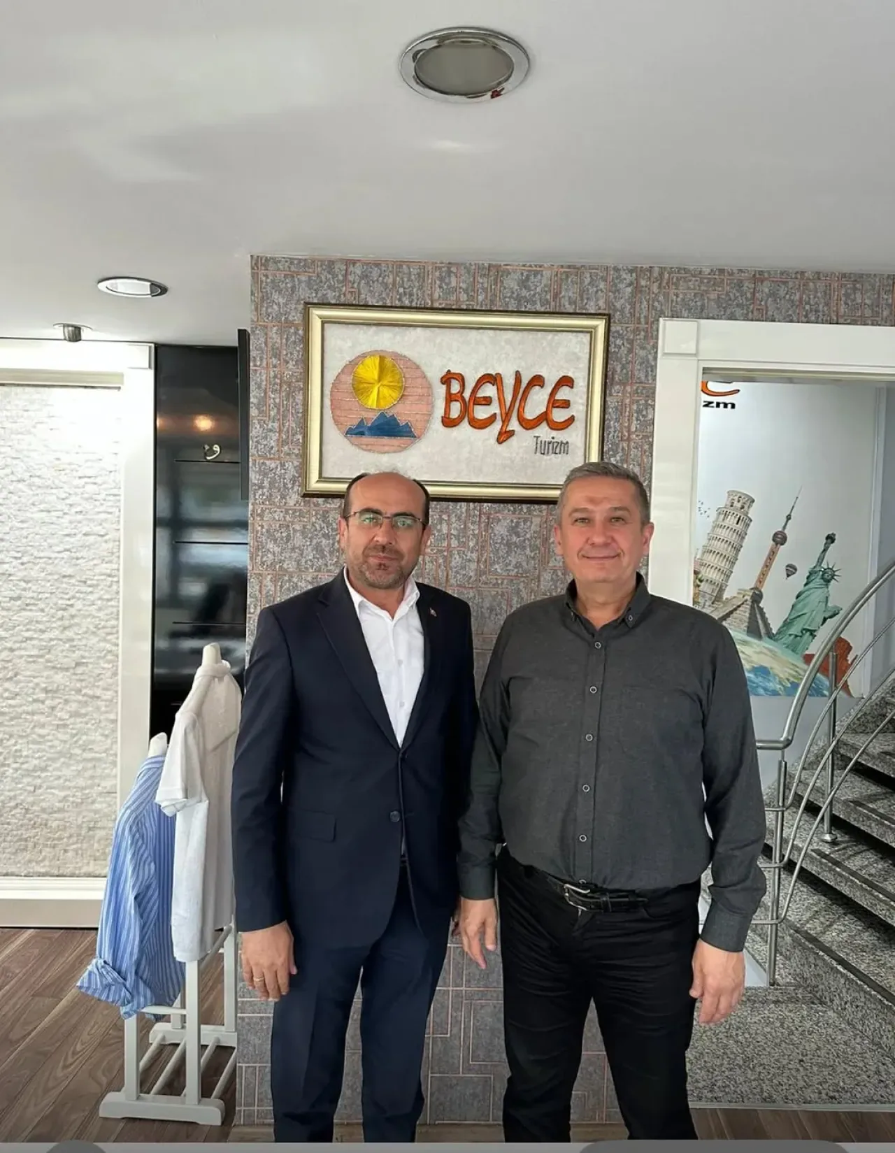 Bursa Orhaneli Belediye Başkanı Ersel Kahraman'ı Ziyaret Etti Bursa Orhaneli Belediye Başkanı Ersel Kahraman'ı Ziyaret Etti