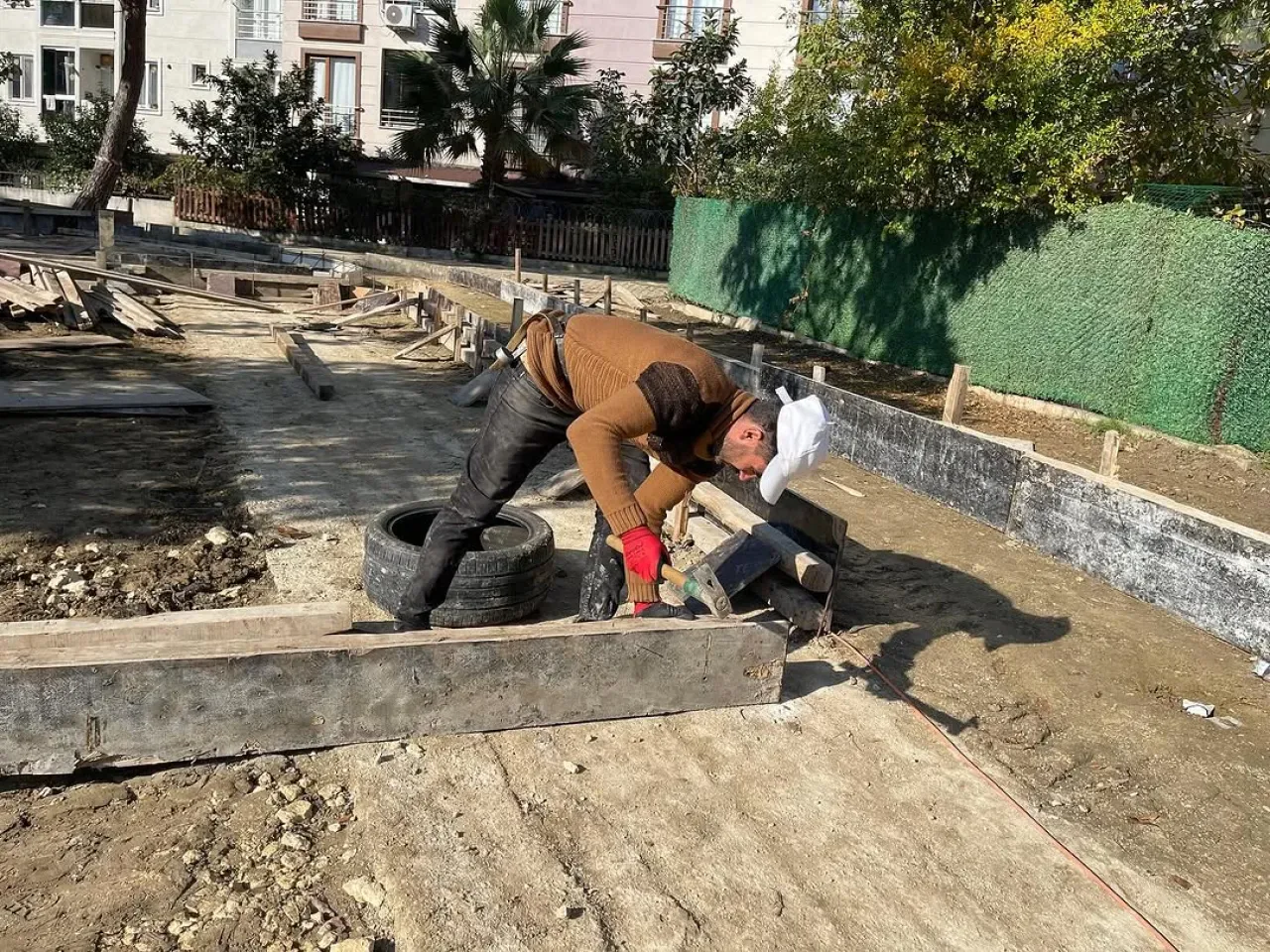 Çatalca'da Göçmenler Parkı Yeni Yüzüyle Hizmete Hazırlanıyor Çatalca'da Göçmenler Parkı Yeni Yüzüyle Hizmete Hazırlanıyor