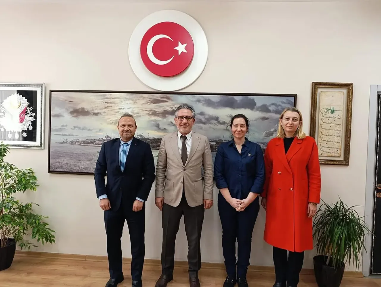 Kadırga İlkokulu Müdürü Abdulvahap Yaşar'a Düzce'de Yeni Görev Kadırga İlkokulu Müdürü Abdulvahap Yaşar'a Düzce'de Yeni Görev
