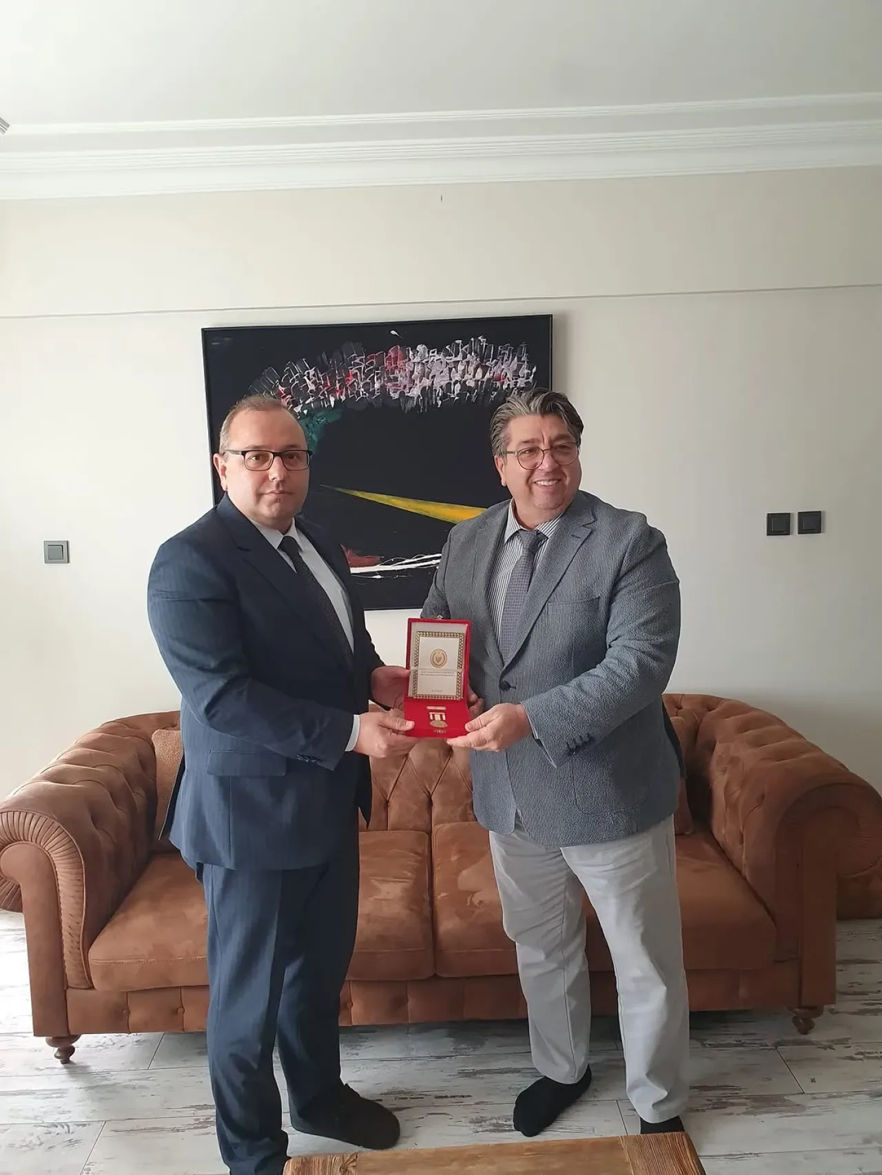 Esenyurt'ta Kıbrıs Gazisine Onur Madalyası Esenyurt'ta Kıbrıs Gazisine Onur Madalyası