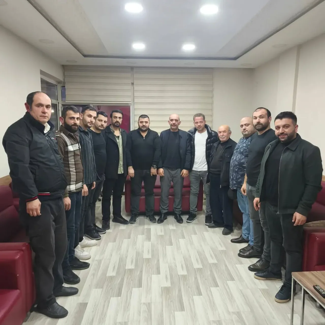 MHP Avcılar'da Mahalle Başkanları İle Toplantı Gerçekleştirildi MHP Avcılar'da Mahalle Başkanları İle Toplantı Gerçekleştirildi