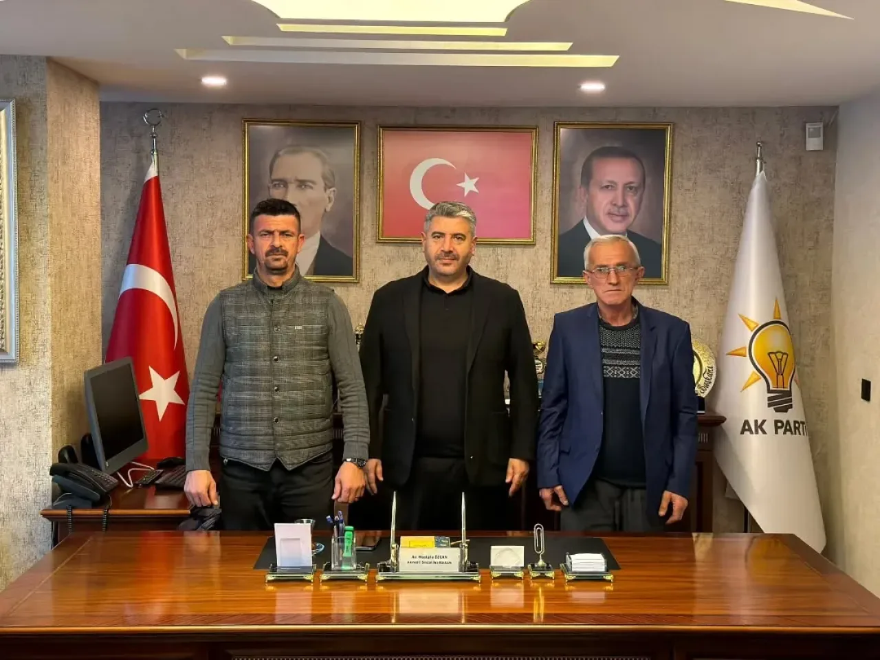 AK Parti Sincan İlçe Başkanı Mustafa Özcan, Vatandaşlarla Buluştu AK Parti Sincan İlçe Başkanı Mustafa Özcan, Vatandaşlarla Buluştu