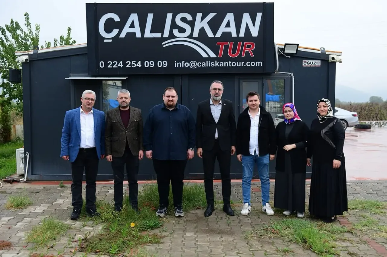 Bursa Kestel Belediye Başkanı'ndan Servis Esnafına Ziyaret Bursa Kestel Belediye Başkanı'ndan Servis Esnafına Ziyaret