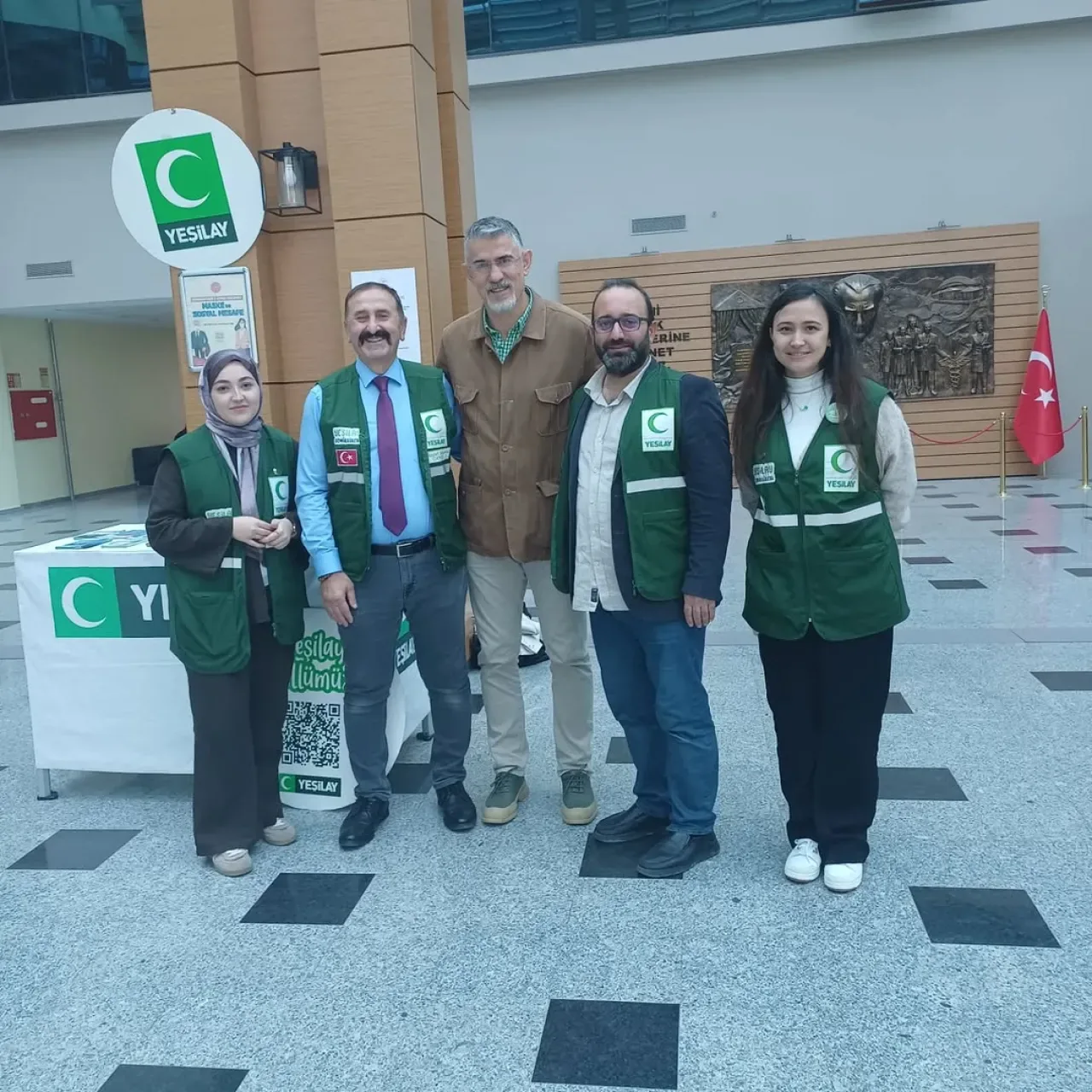 Yeşilay Çekmeköy, KOAH Günü'nde Hastanede Sigara ile Mücadele Çalışması Yaptı Yeşilay Çekmeköy, KOAH Günü'nde Hastanede Sigara ile Mücadele Çalışması Yaptı