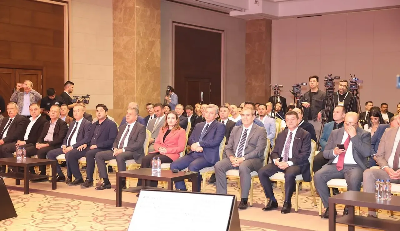 Kumluca Ticaret Borsası Başkanı'ndan Tarım İnovasyon Ödülleri'ne Destek Kumluca Ticaret Borsası Başkanı'ndan Tarım İnovasyon Ödülleri'ne Destek