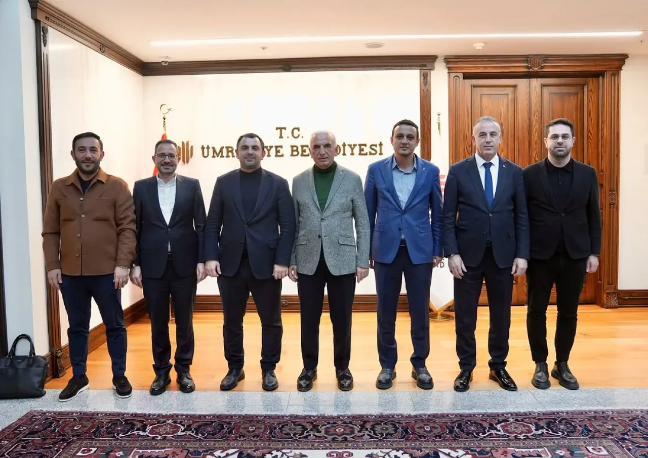 İstanbul Ümraniye Belediye Başkanı İsmet Yıldırım Ziyaretçi Ağırladı İstanbul Ümraniye Belediye Başkanı İsmet Yıldırım Ziyaretçi Ağırladı
