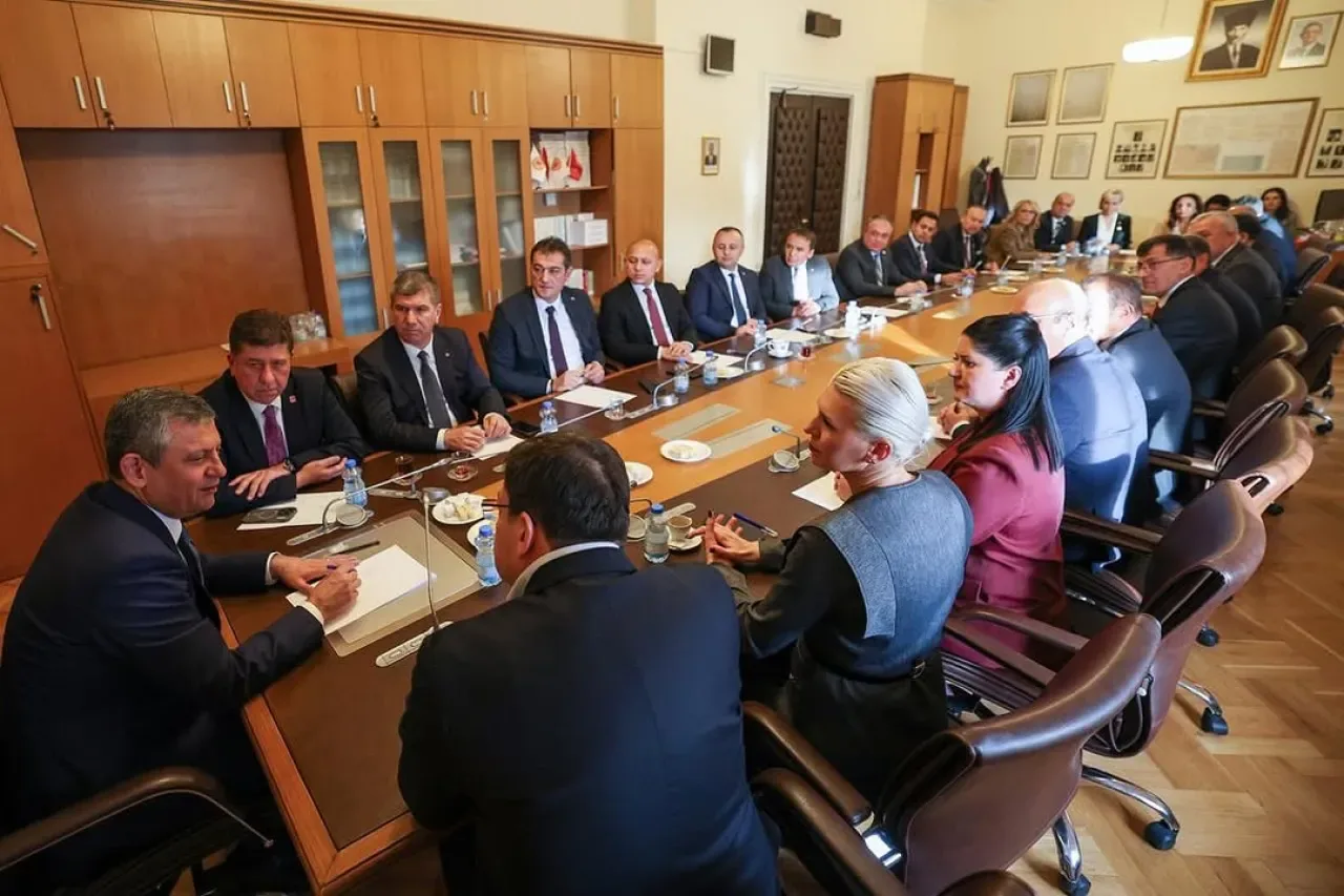 CHP'den Yerel Yönetimlerde Dirençli Kentler İçin İstişare Toplantısı CHP'den Yerel Yönetimlerde Dirençli Kentler İçin İstişare Toplantısı
