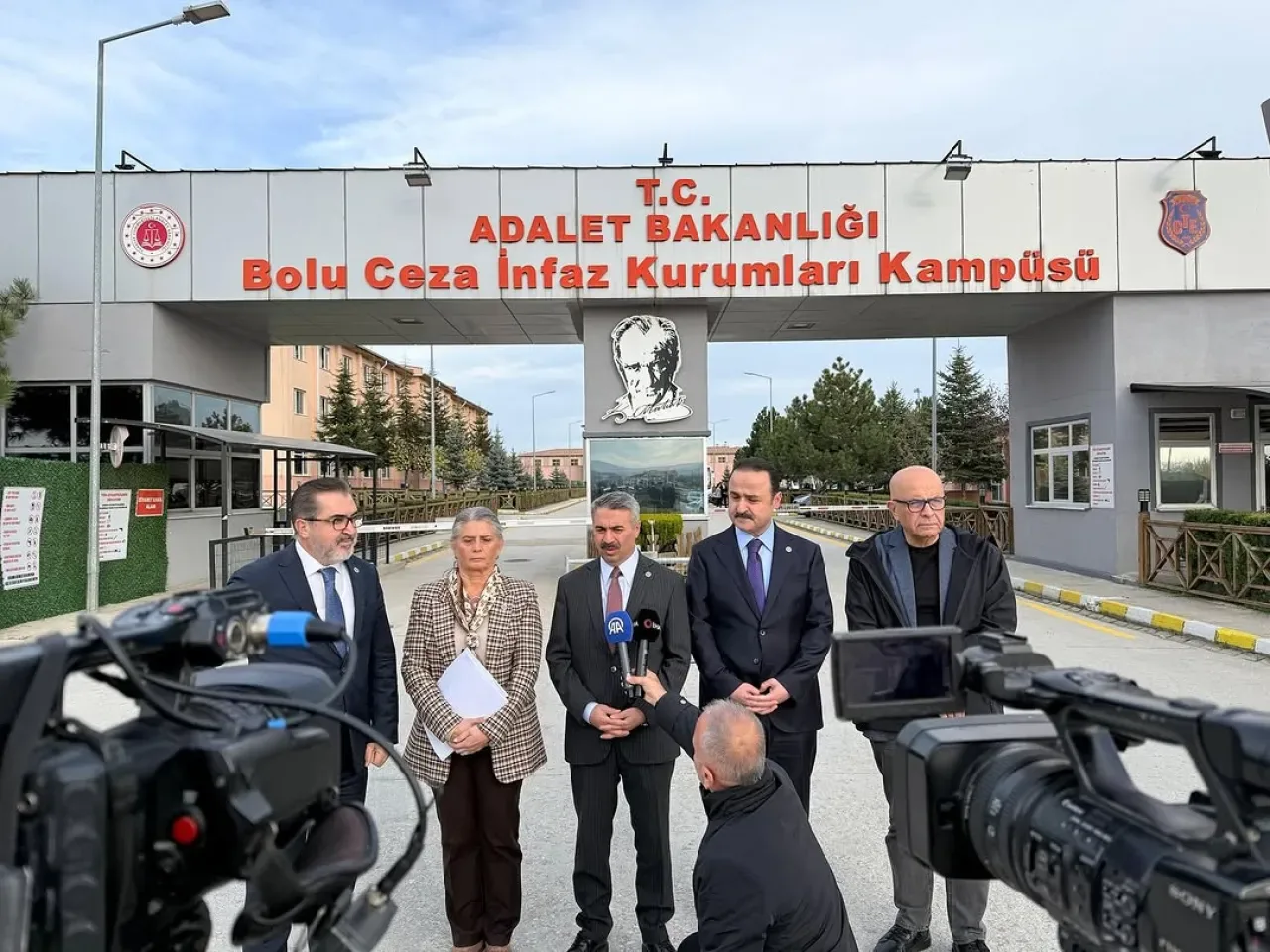 AK Partili Heyet Bolu Cezaevlerinde İnceleme Yaptı AK Partili Heyet Bolu Cezaevlerinde İnceleme Yaptı