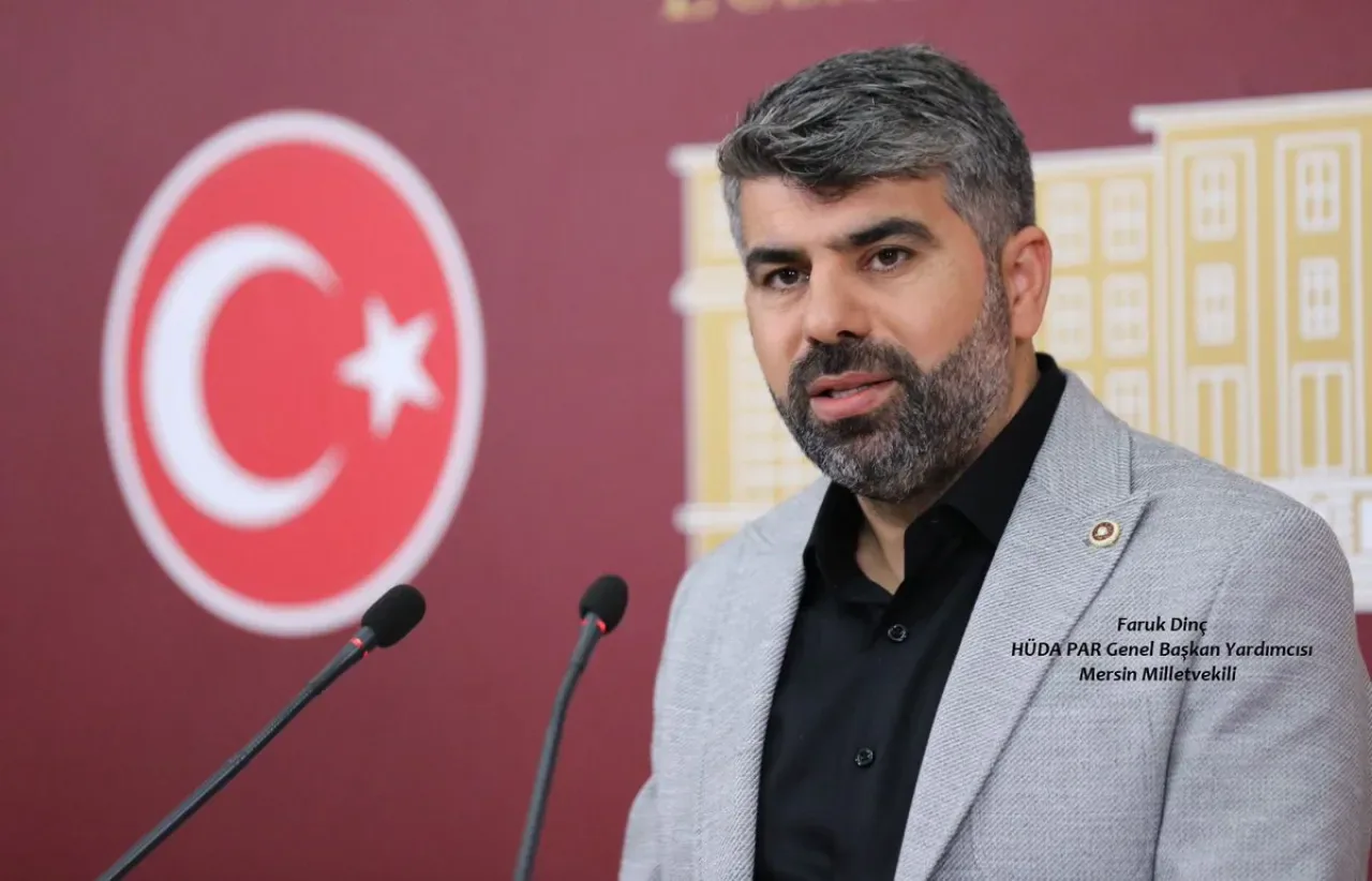 HÜDA PAR'lı Faruk Dinç'ten Kemalizm Yorumu: "Mecburiyetten Değil, İsteyerek Sahiplenme" HÜDA PAR'lı Faruk Dinç'ten Kemalizm Yorumu: "Mecburiyetten Değil, İsteyerek Sahiplenme"