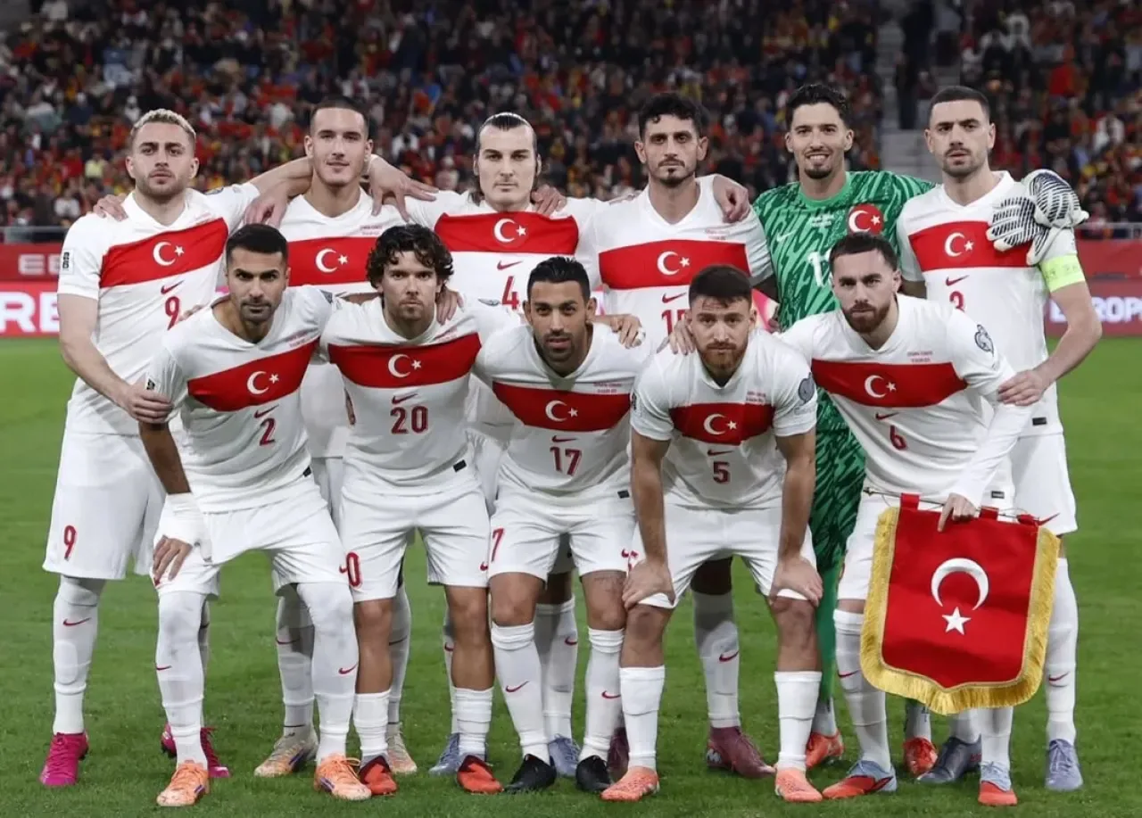 Yıldırım Belediye Başkanı'ndan Milli Takıma Playoff Vurgulu Tebrik Yıldırım Belediye Başkanı'ndan Milli Takıma Playoff Vurgulu Tebrik