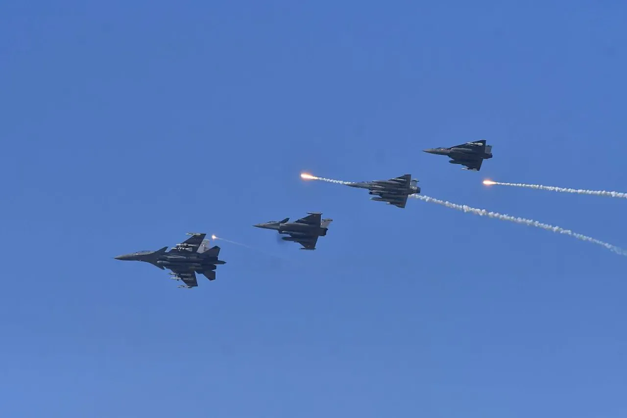 Almanya ve Fransa'nın Ortak Savaş Uçağı Projesinde Kriz Sinyalleri Almanya ve Fransa'nın Ortak Savaş Uçağı Projesinde Kriz Sinyalleri