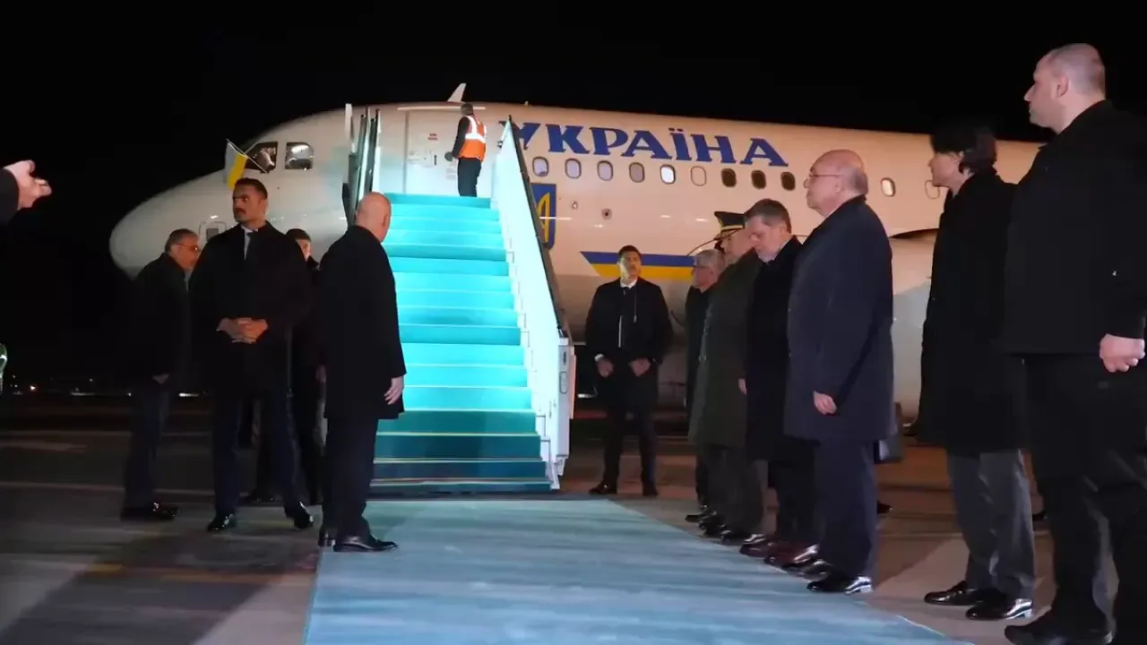 Ukrayna Devlet Başkanı Zelenski, Ankara'ya Resmi Ziyarette Ukrayna Devlet Başkanı Zelenski, Ankara'ya Resmi Ziyarette