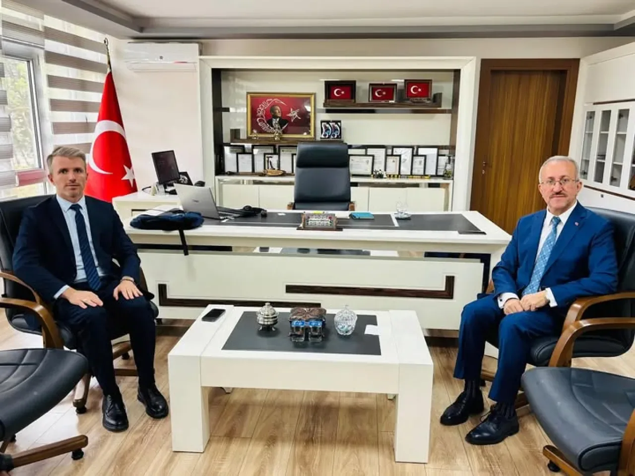 TKDK Bursa İl Koordinatörü, Bursa İl Nüfus ve Vatandaşlık Müdürü'nü Ziyaret Etti TKDK Bursa İl Koordinatörü, Bursa İl Nüfus ve Vatandaşlık Müdürü'nü Ziyaret Etti