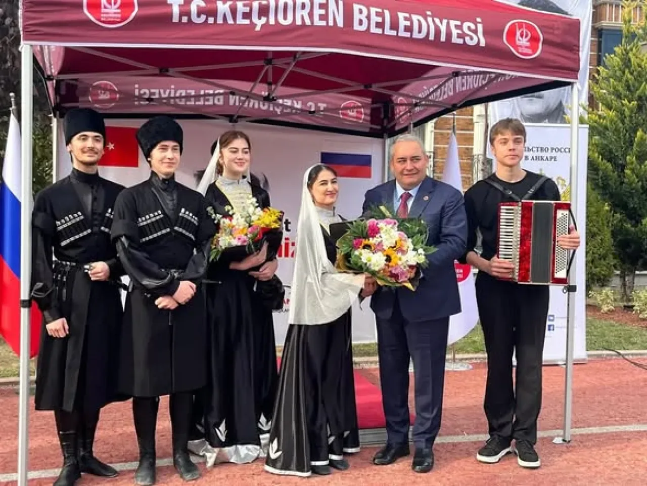CHP Keçiören Kadın Kolu Kaysın Kuliev Anıt Açılışında CHP Keçiören Kadın Kolu Kaysın Kuliev Anıt Açılışında