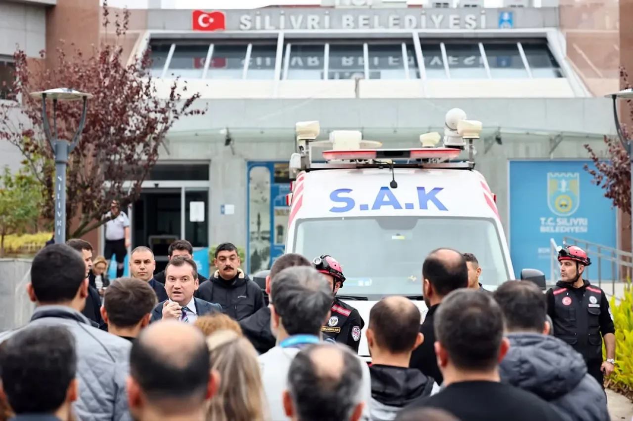 Silivri Belediyesi'nden Kapsamlı Afet Tatbikatı Silivri Belediyesi'nden Kapsamlı Afet Tatbikatı