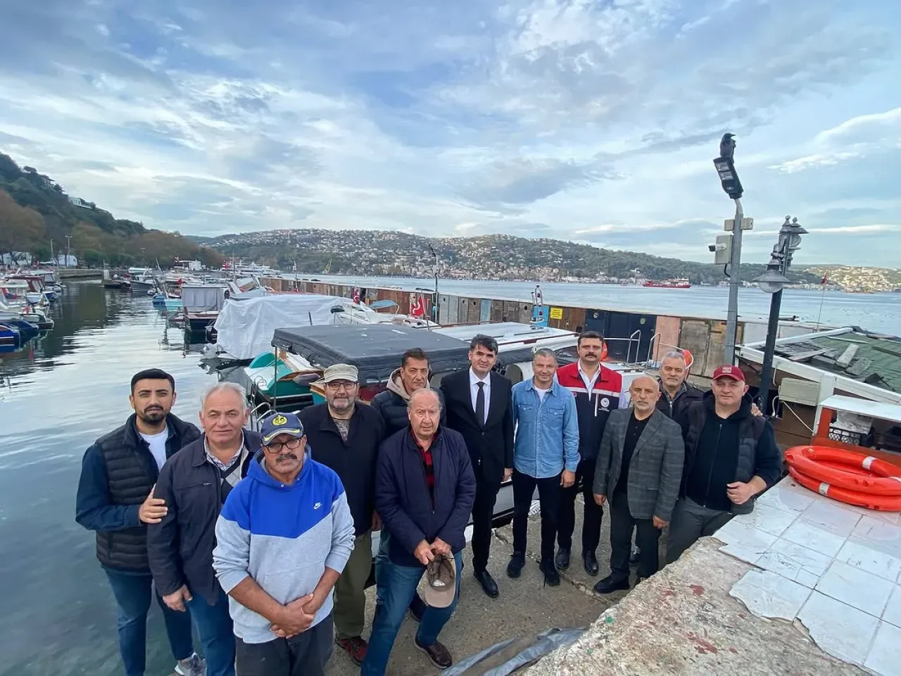 Sarıyer Kaymakamı Kalaylı, Kireçburnu ve Cumhuriyet Mahalleleri Balıkçı Kooperatiflerini Ziyaret Etti Sarıyer Kaymakamı Kalaylı, Kireçburnu ve Cumhuriyet Mahalleleri Balıkçı Kooperatiflerini Ziyaret Etti