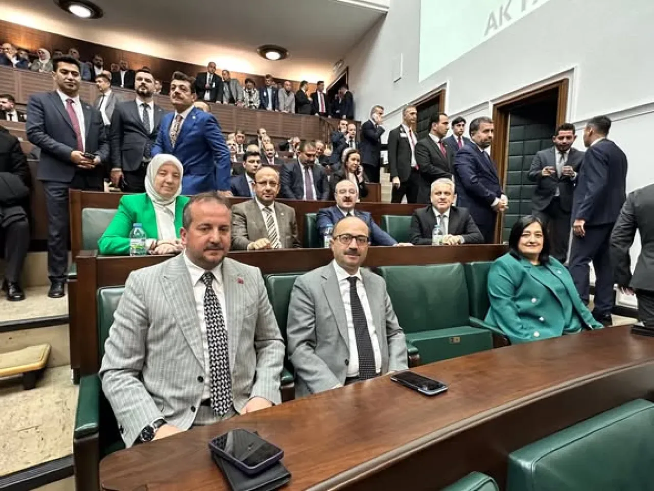 Bursa Milletvekili Osman Mesten, AK Parti Grup Toplantısını Değerlendirdi Bursa Milletvekili Osman Mesten, AK Parti Grup Toplantısını Değerlendirdi